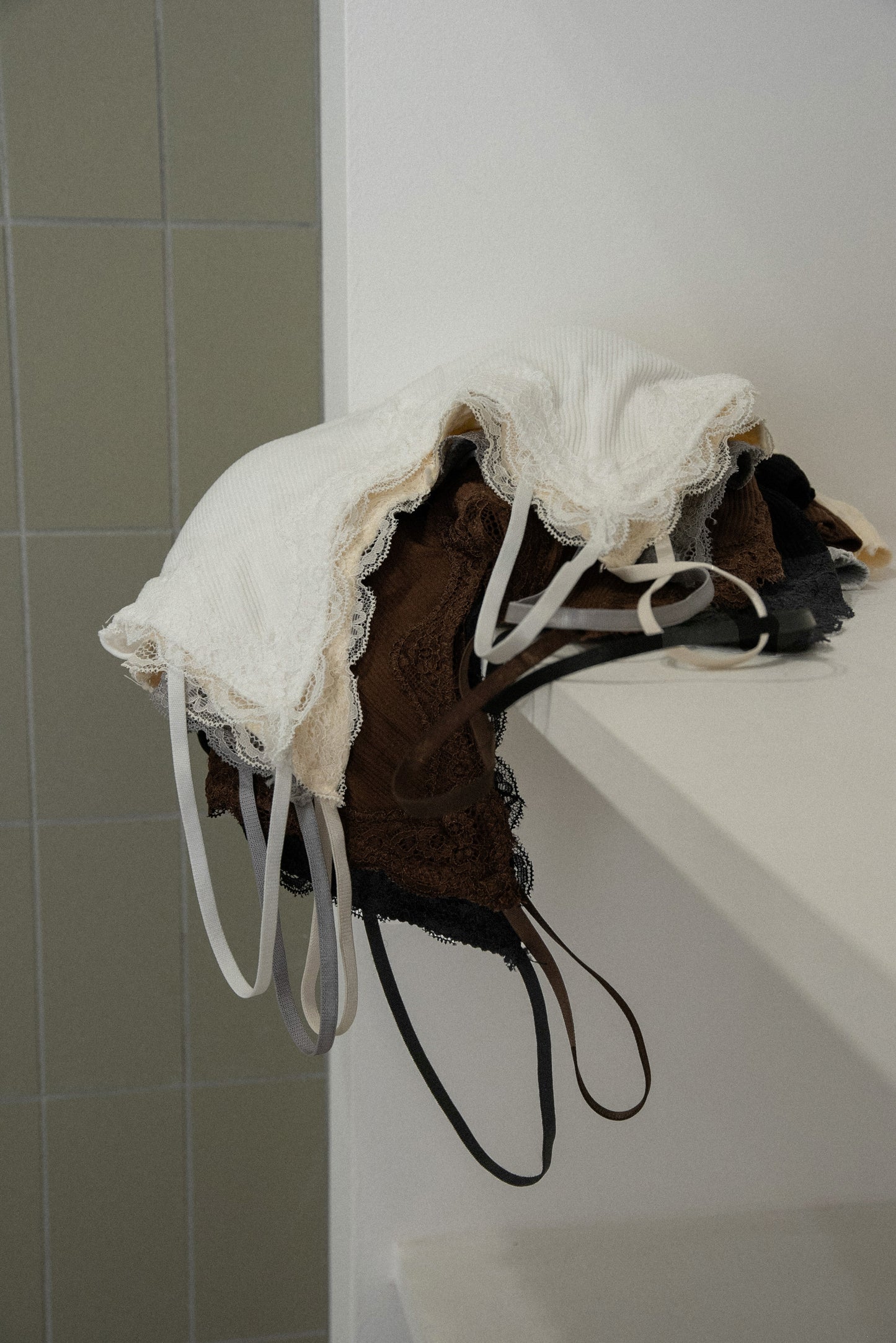 v neck lace thin string cami