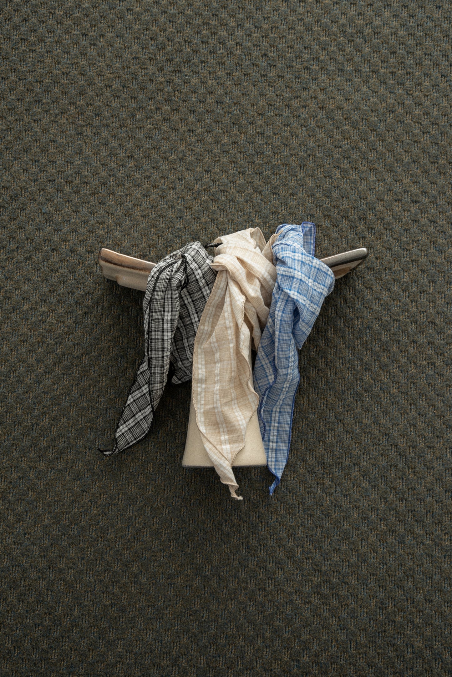 check triangle mellow scarf