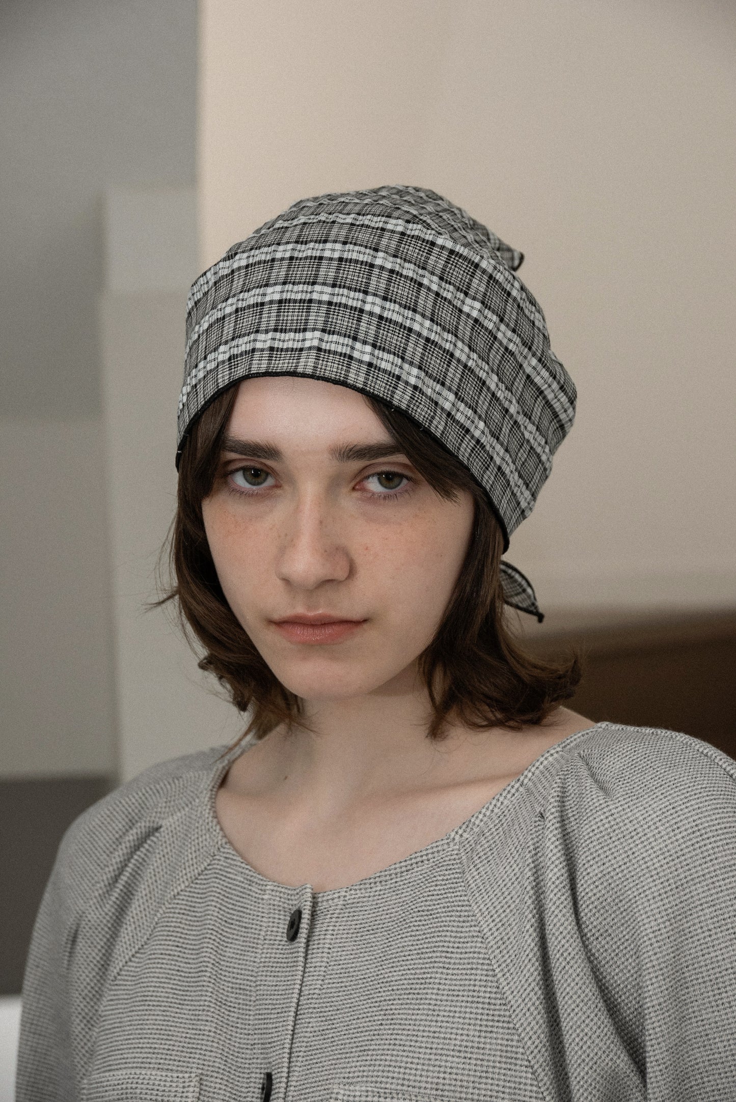 check triangle mellow scarf