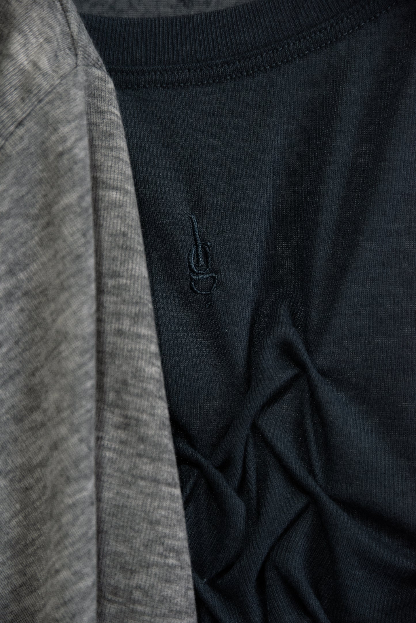 crinkle design point rafu logo t