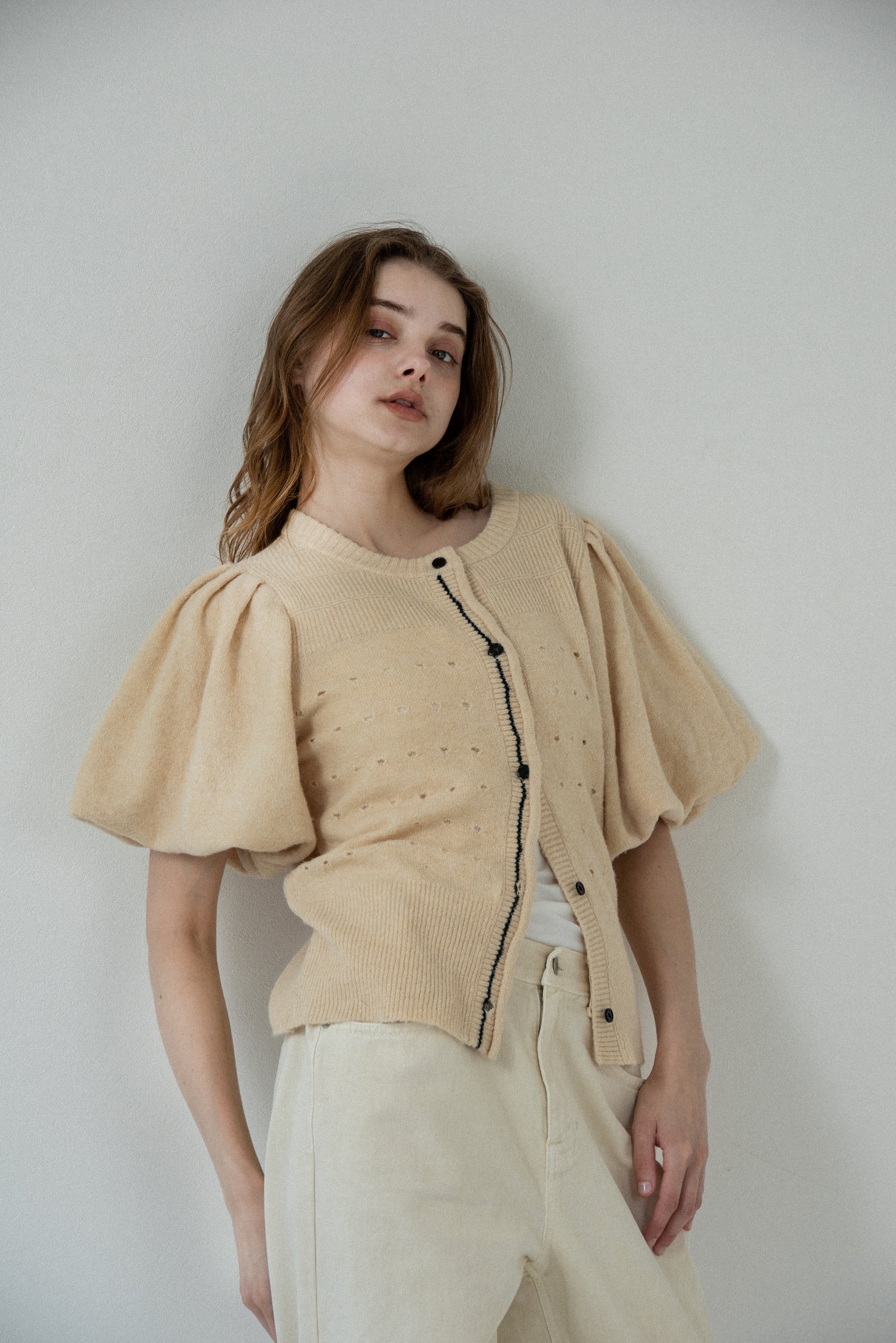 front curl line puff sleeve tops – eim online（エイム オンライン）