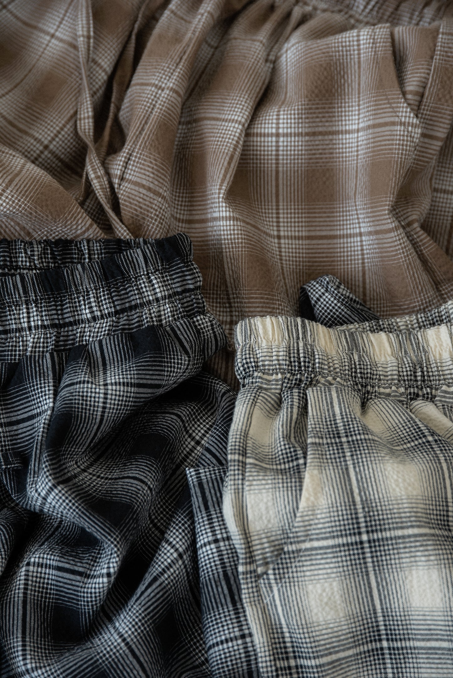 check easy relaxed pants