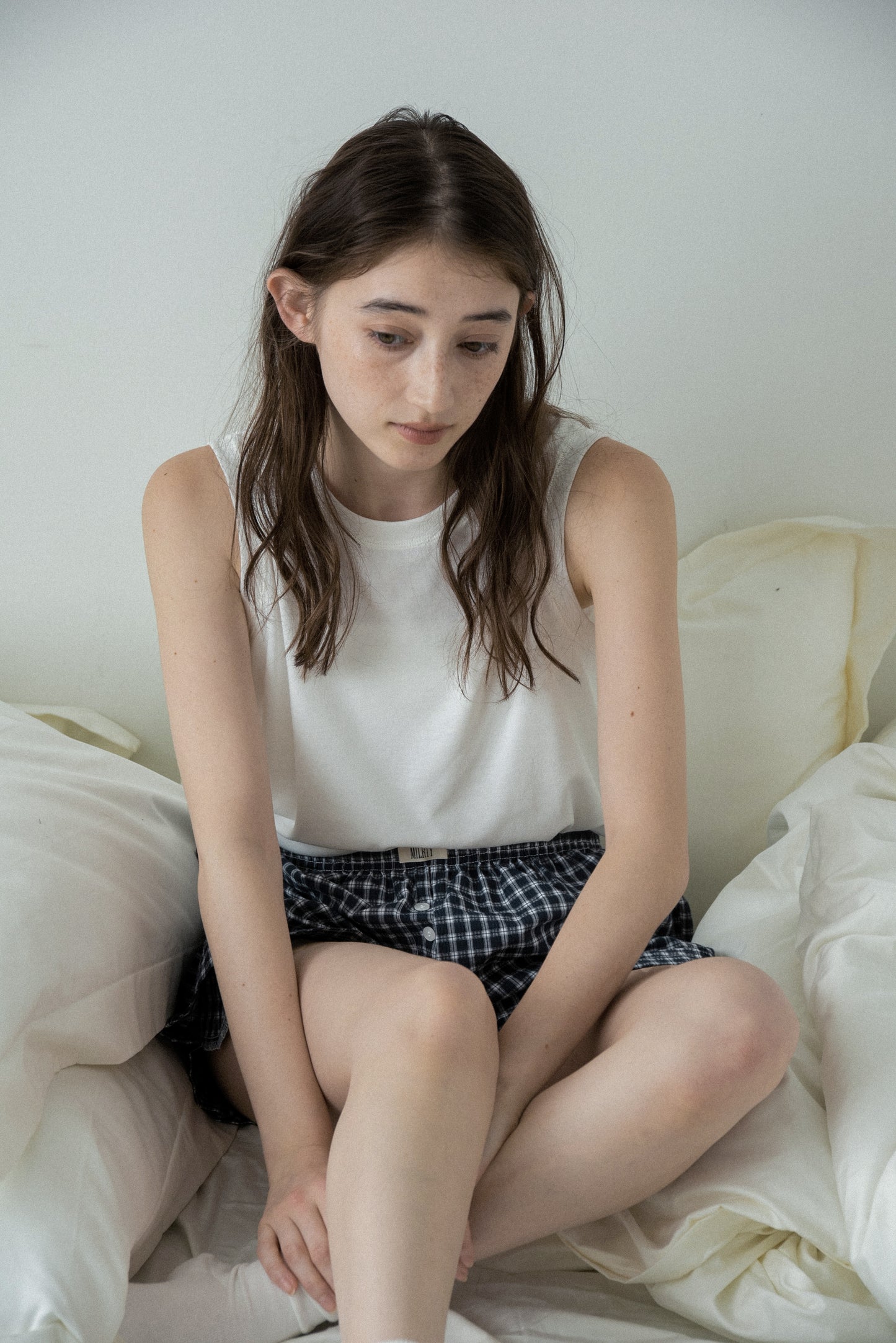 minimal check easy pants
