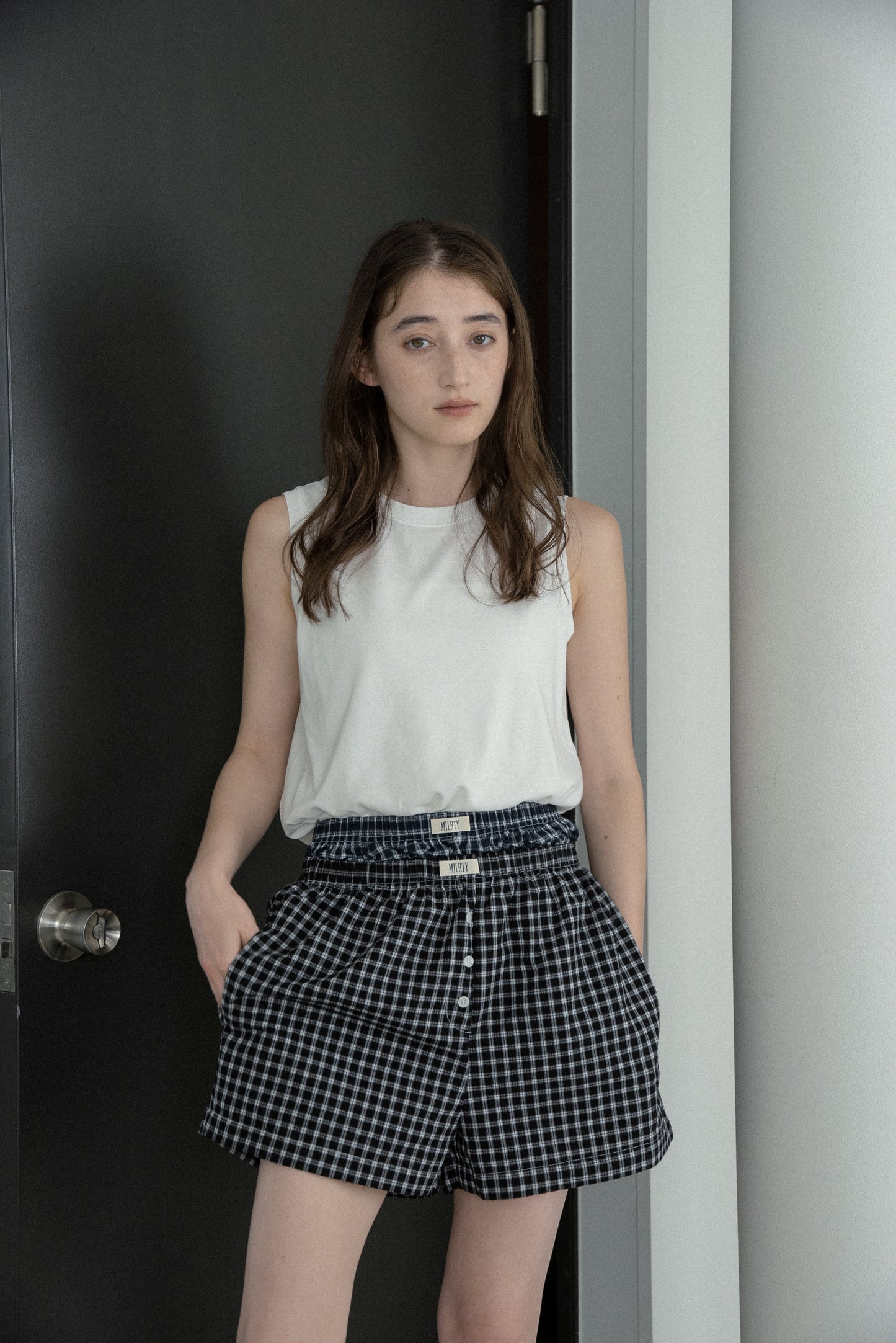 minimal check easy pants
