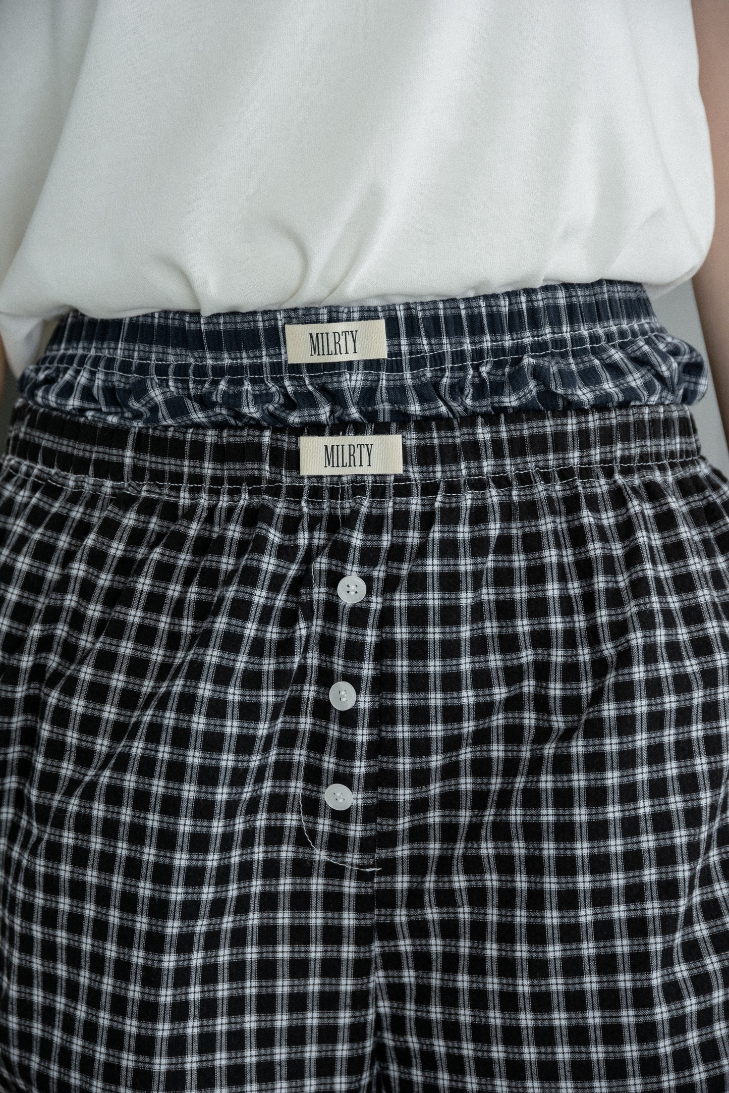 minimal check easy pants