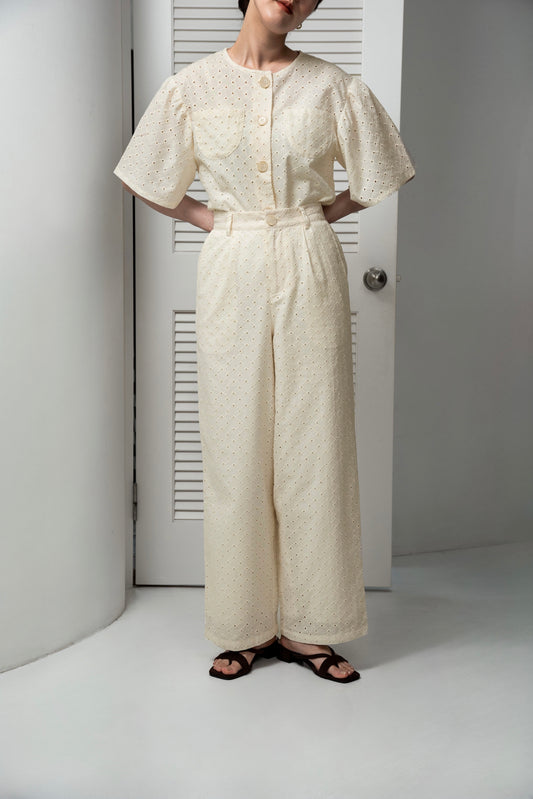 embroidery button point straight pants