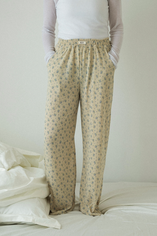 airy rib flower room pants