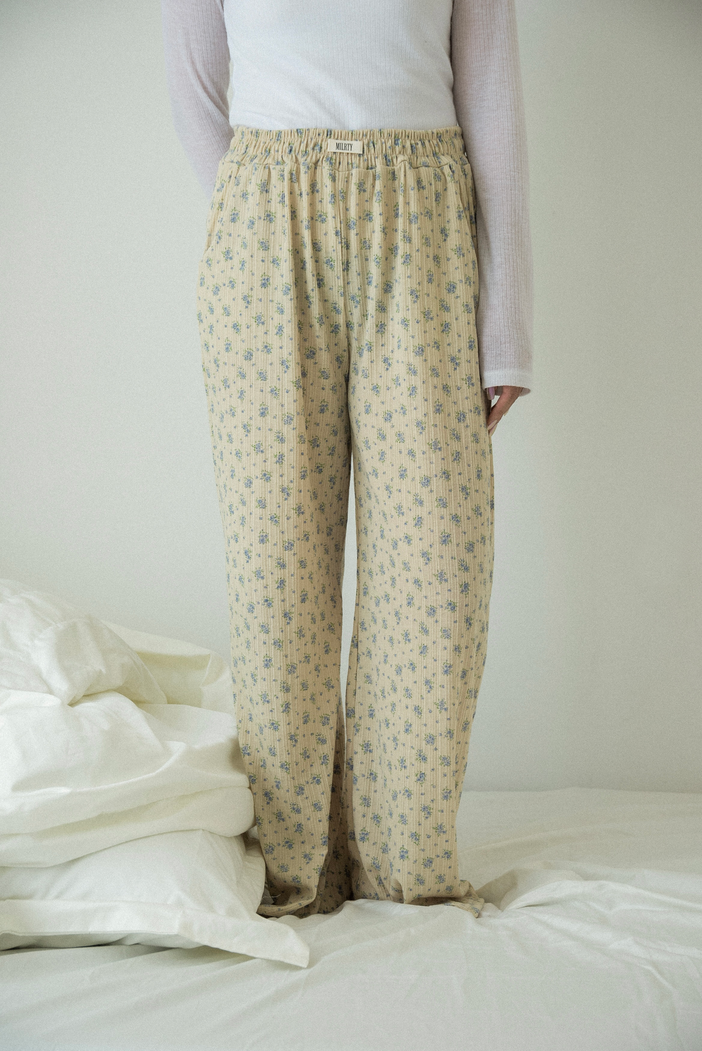 airy rib flower room pants