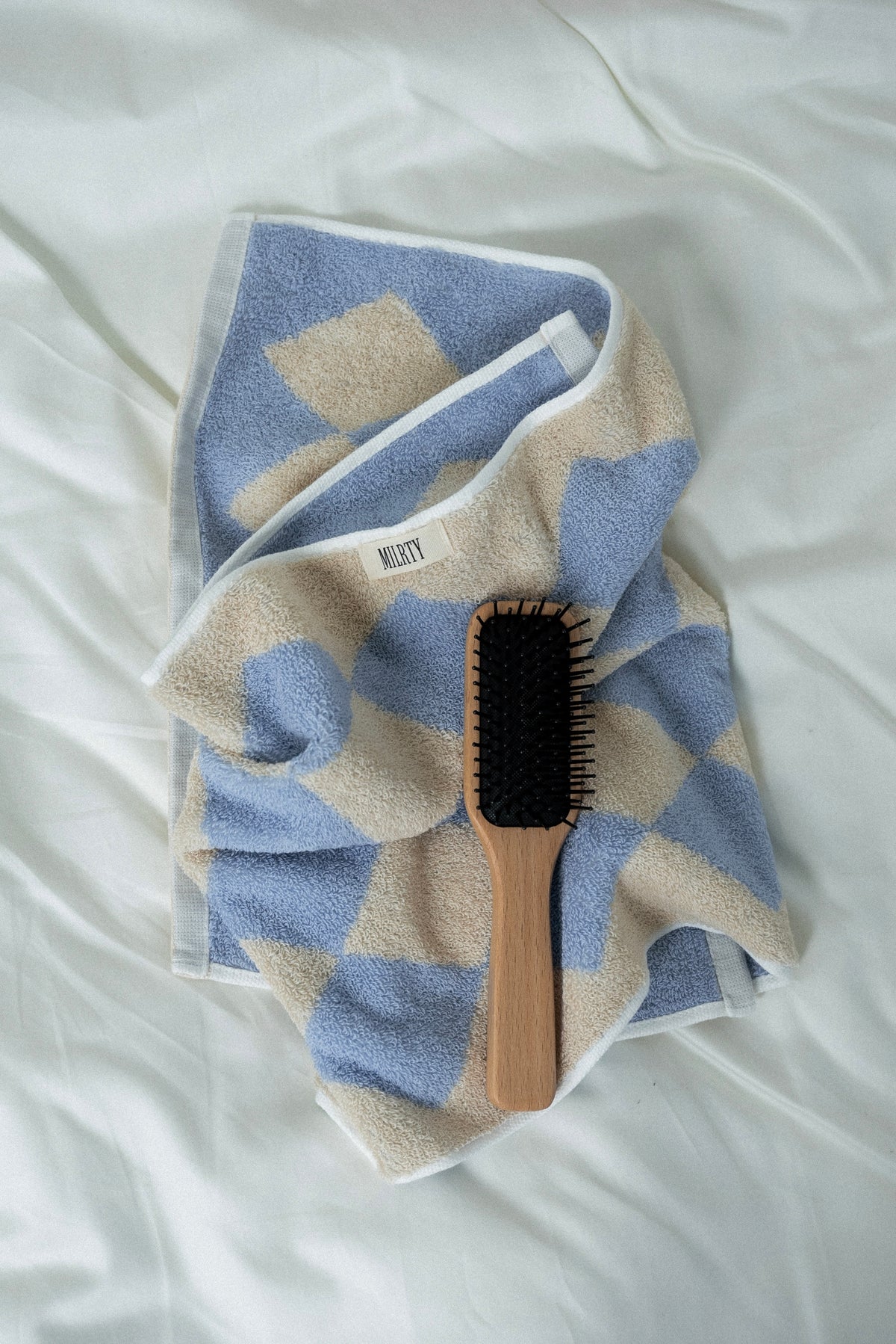 two tone argyle face towel
