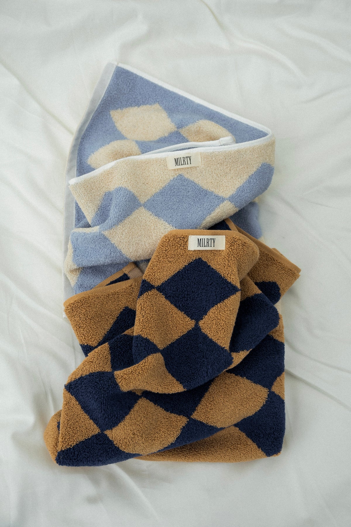 two tone argyle face towel