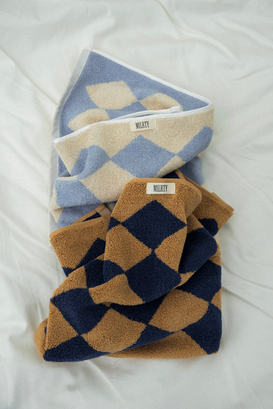 two tone argyle face towel