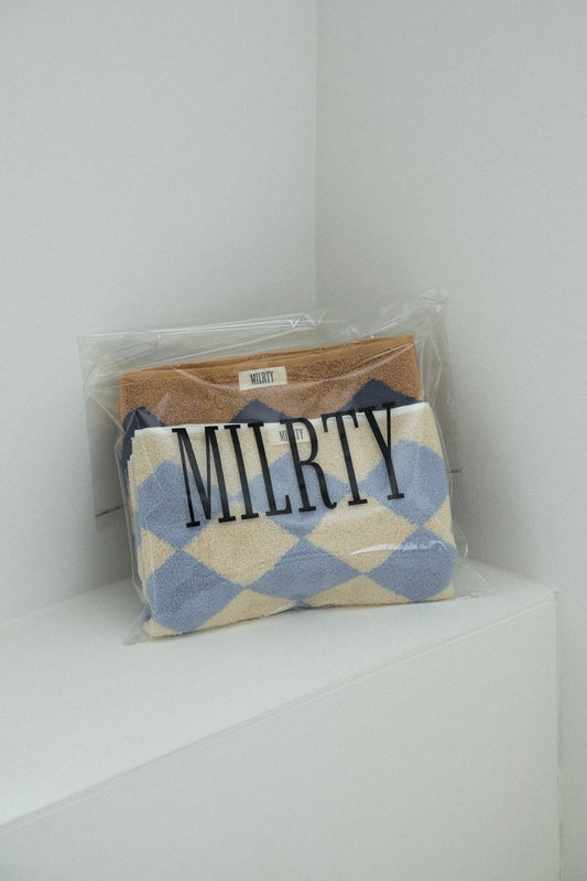 two tone argyle face towel