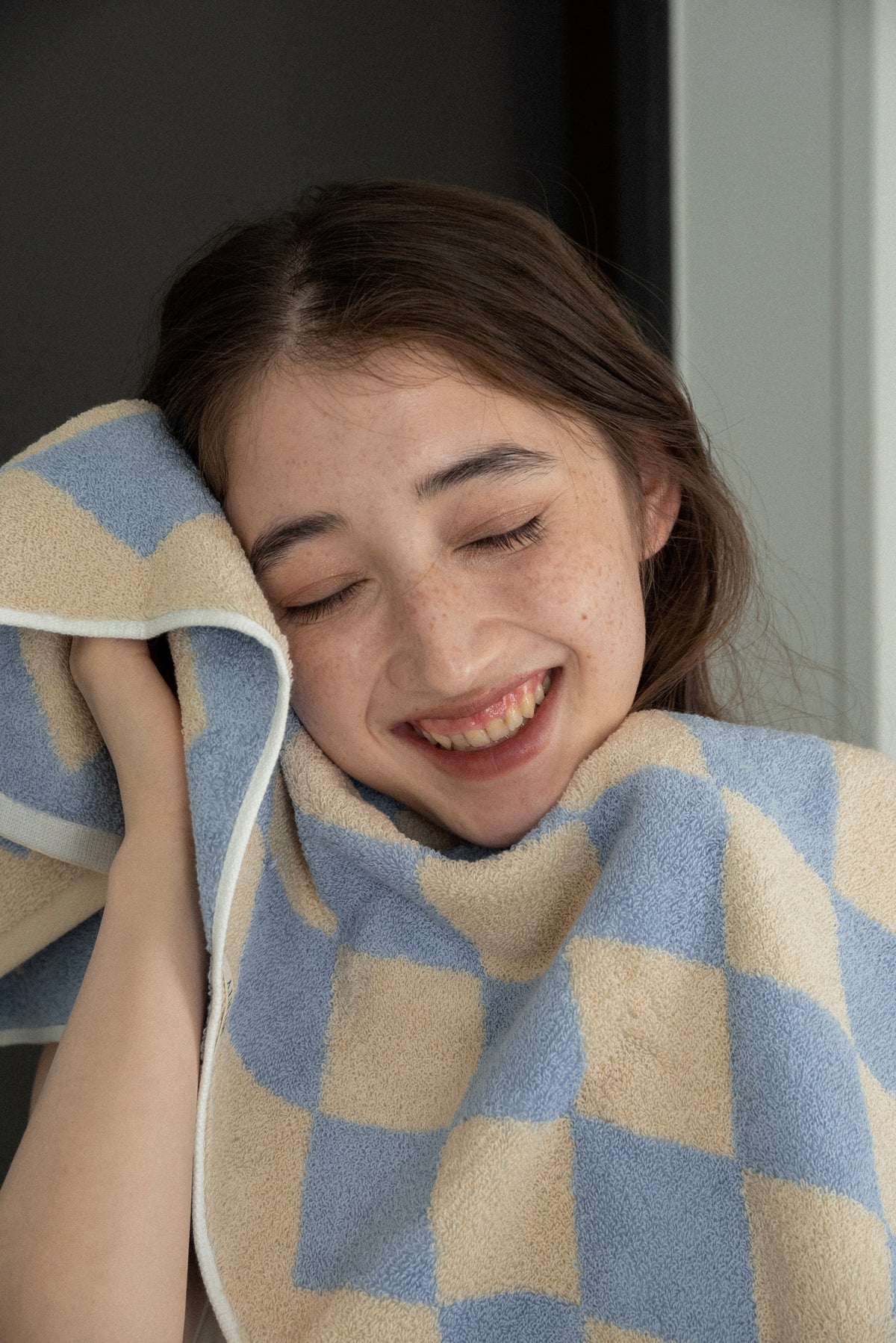 two tone argyle face towel