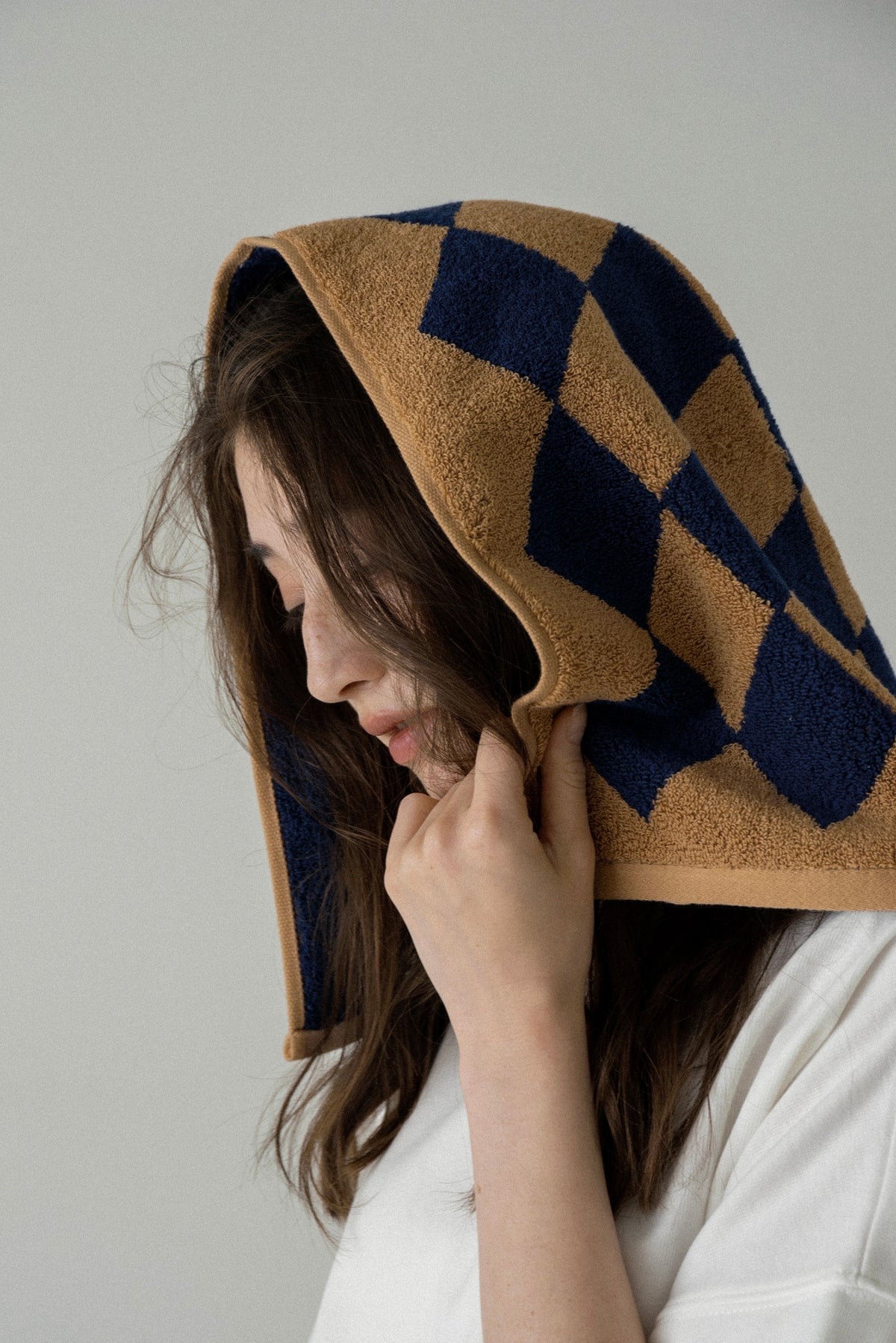 two tone argyle face towel