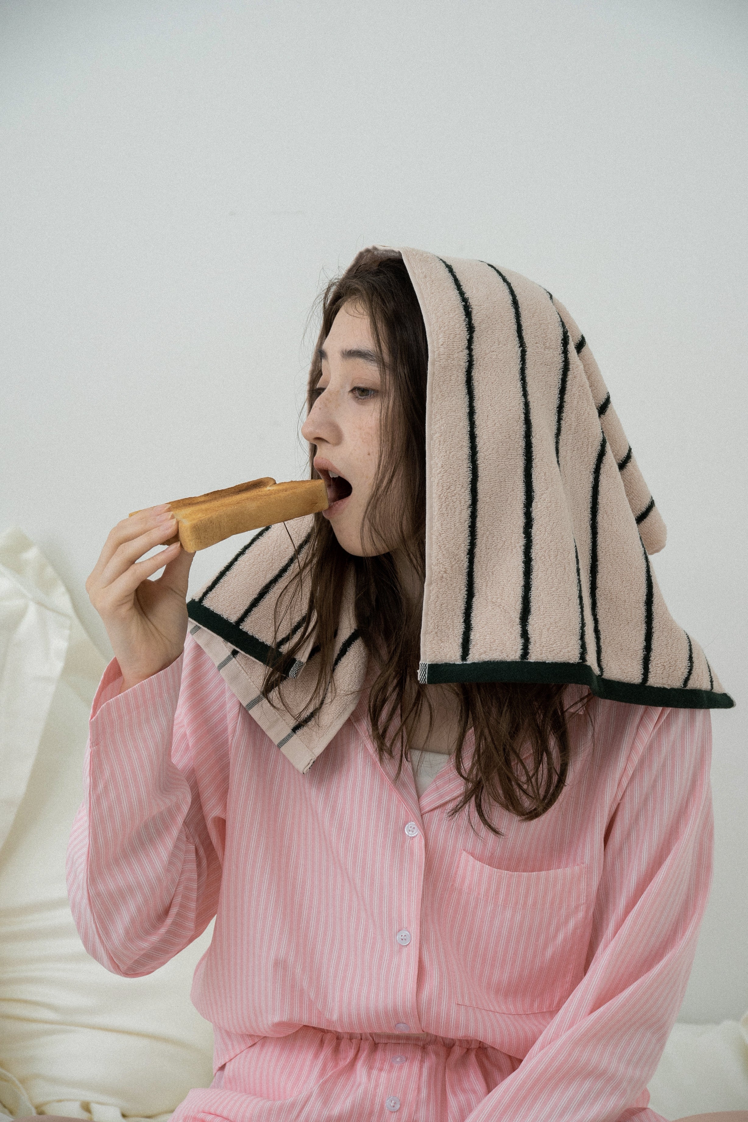color striped face towel – eim online（エイム オンライン）