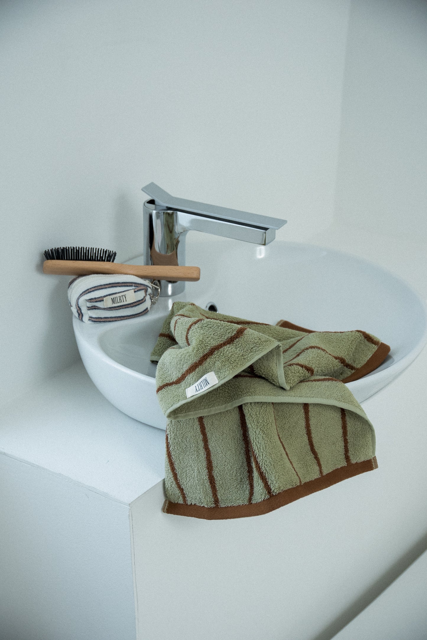 color striped face towel