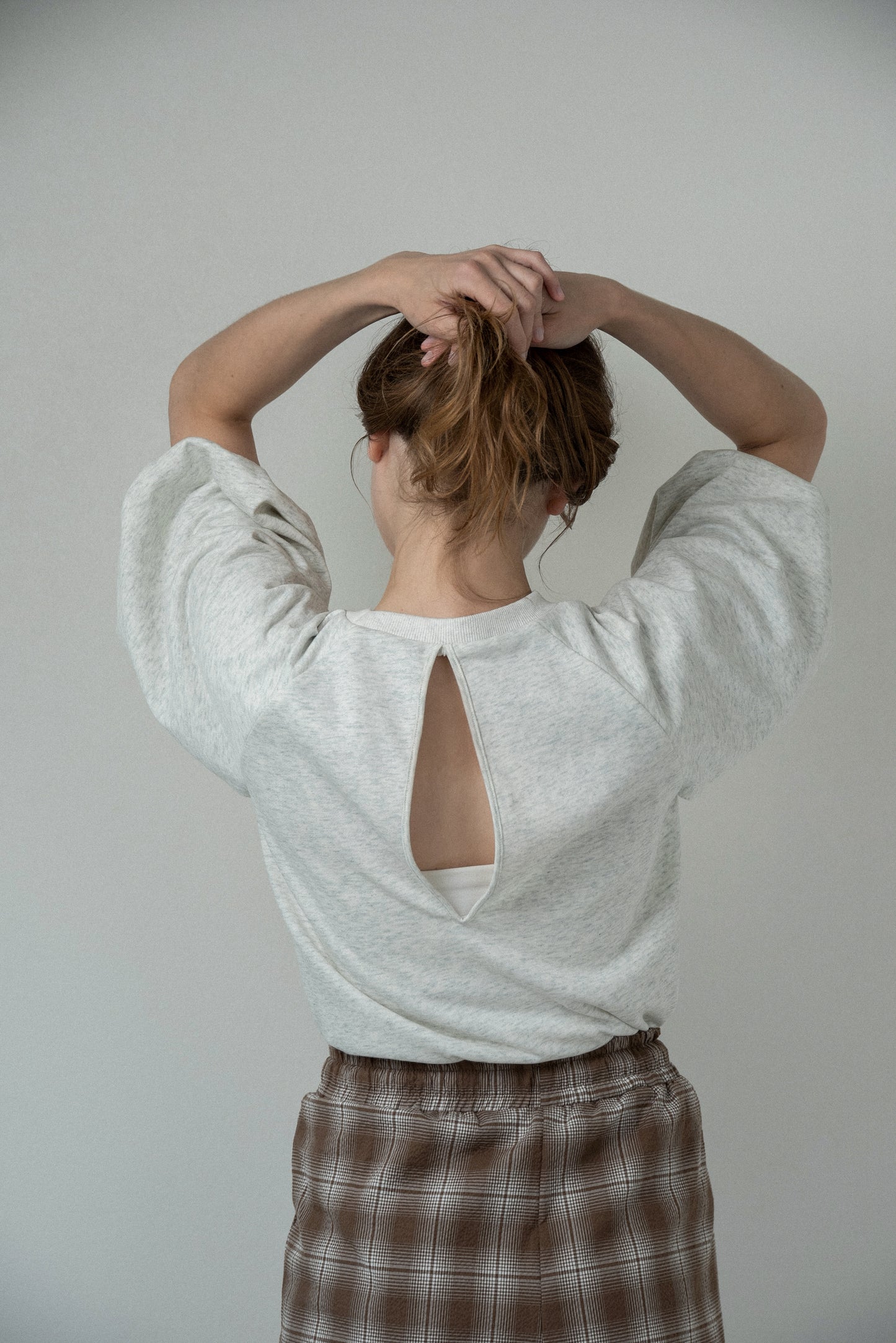 balloon raglan sleeve logo sweat
