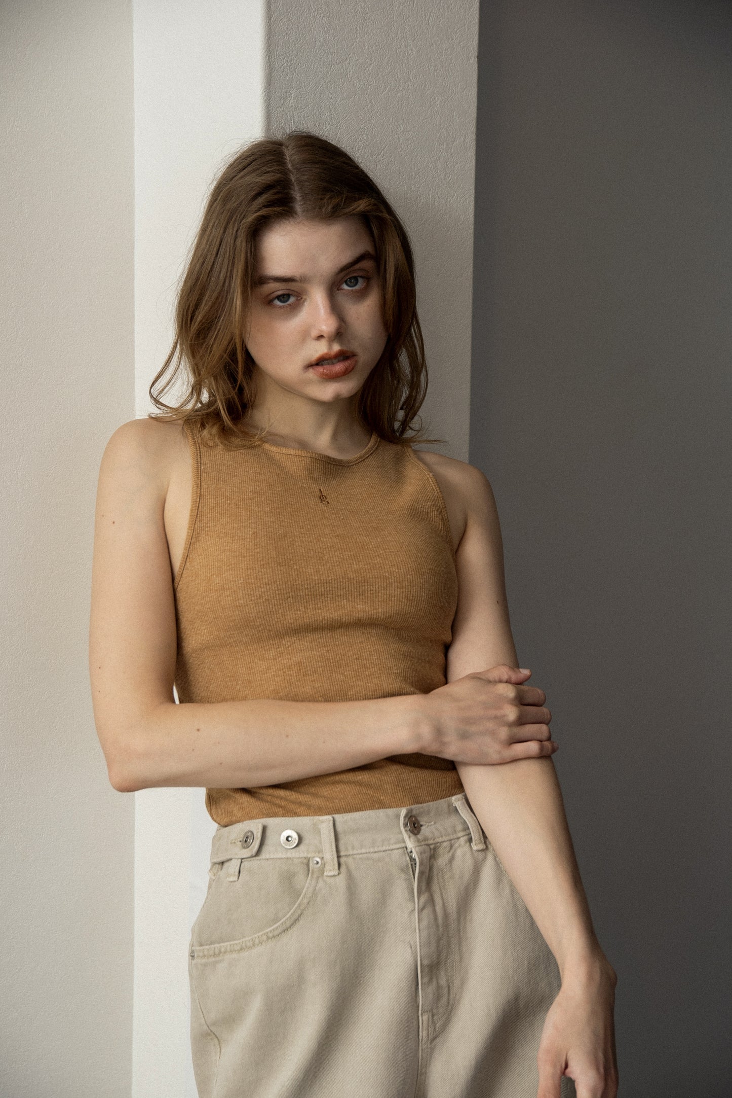 embroidery rib tank top