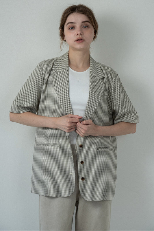 pocket point small button check jacket