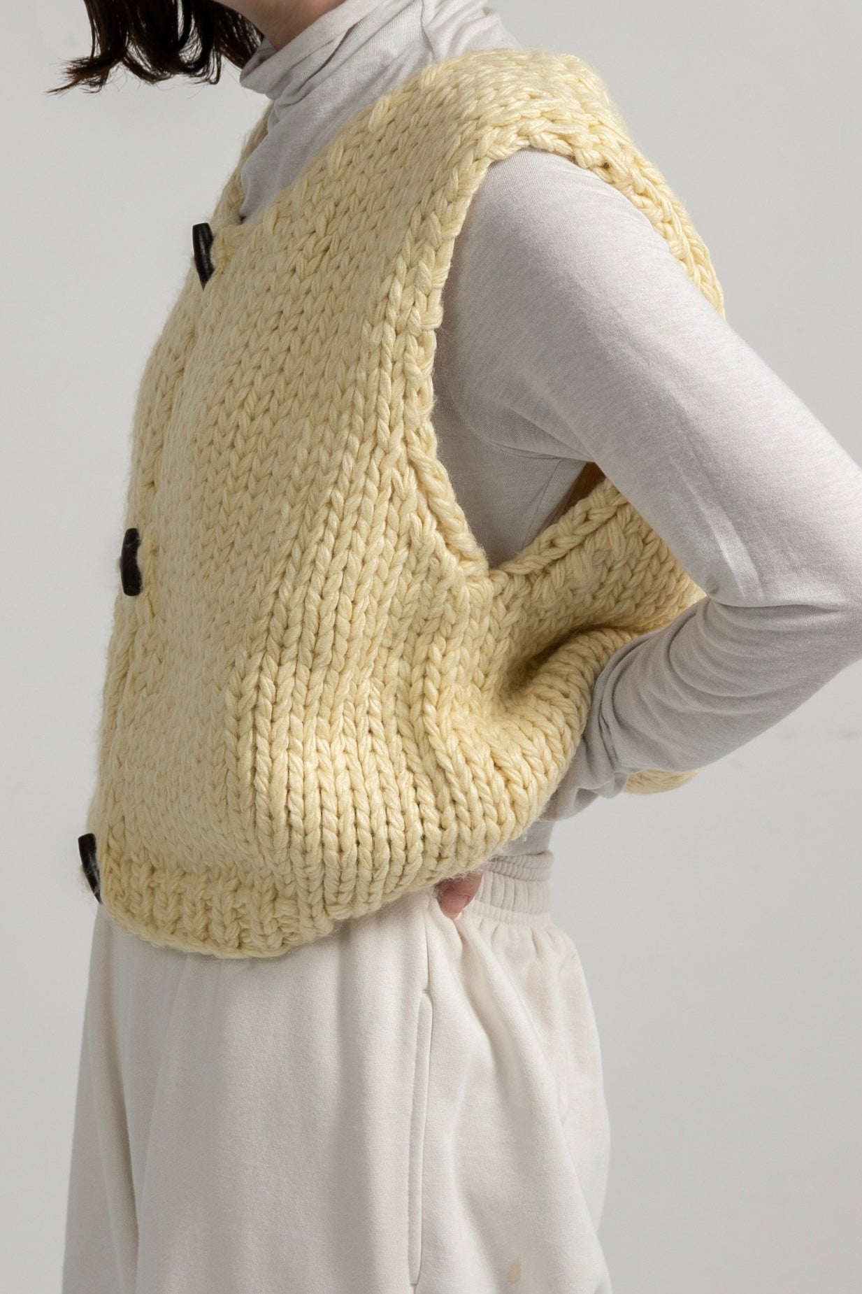 wood button chunky knit vest