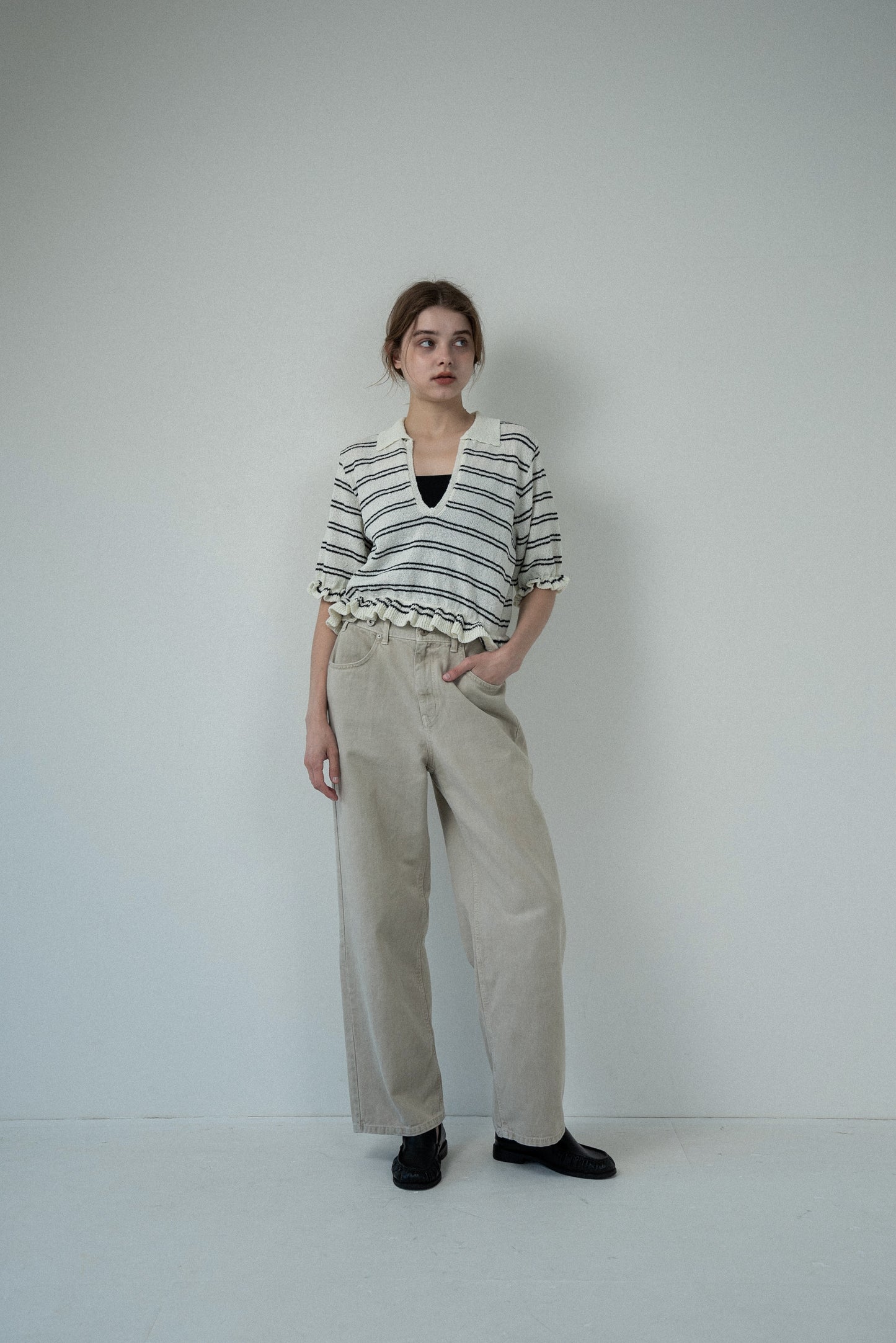 u neck frill border knit tops