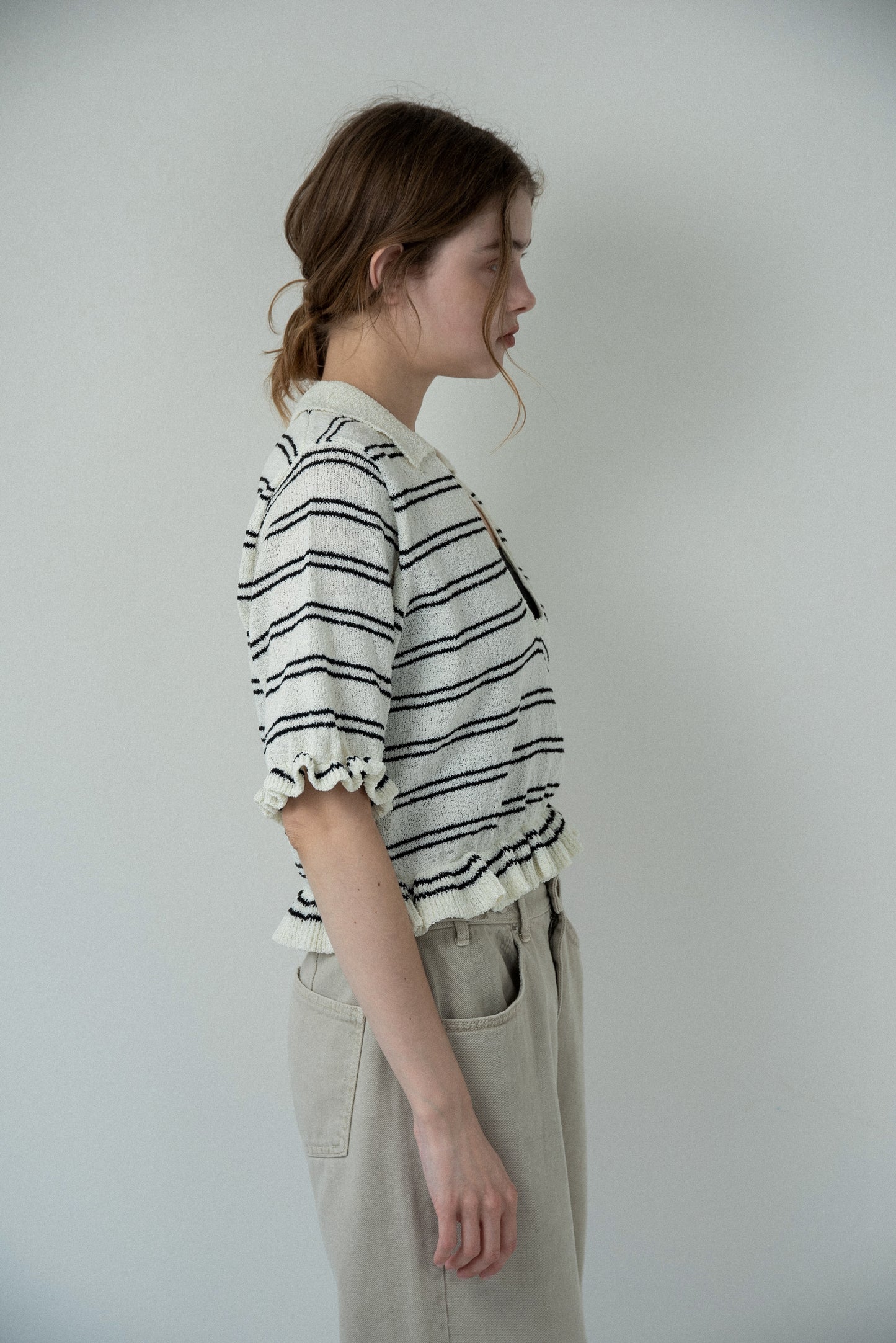 u neck frill border knit tops