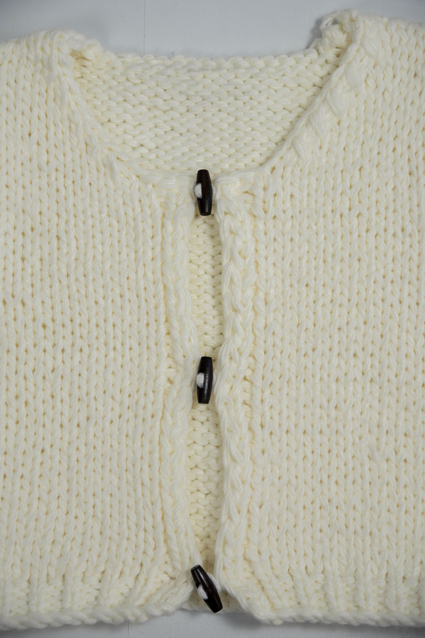 wood button chunky knit vest