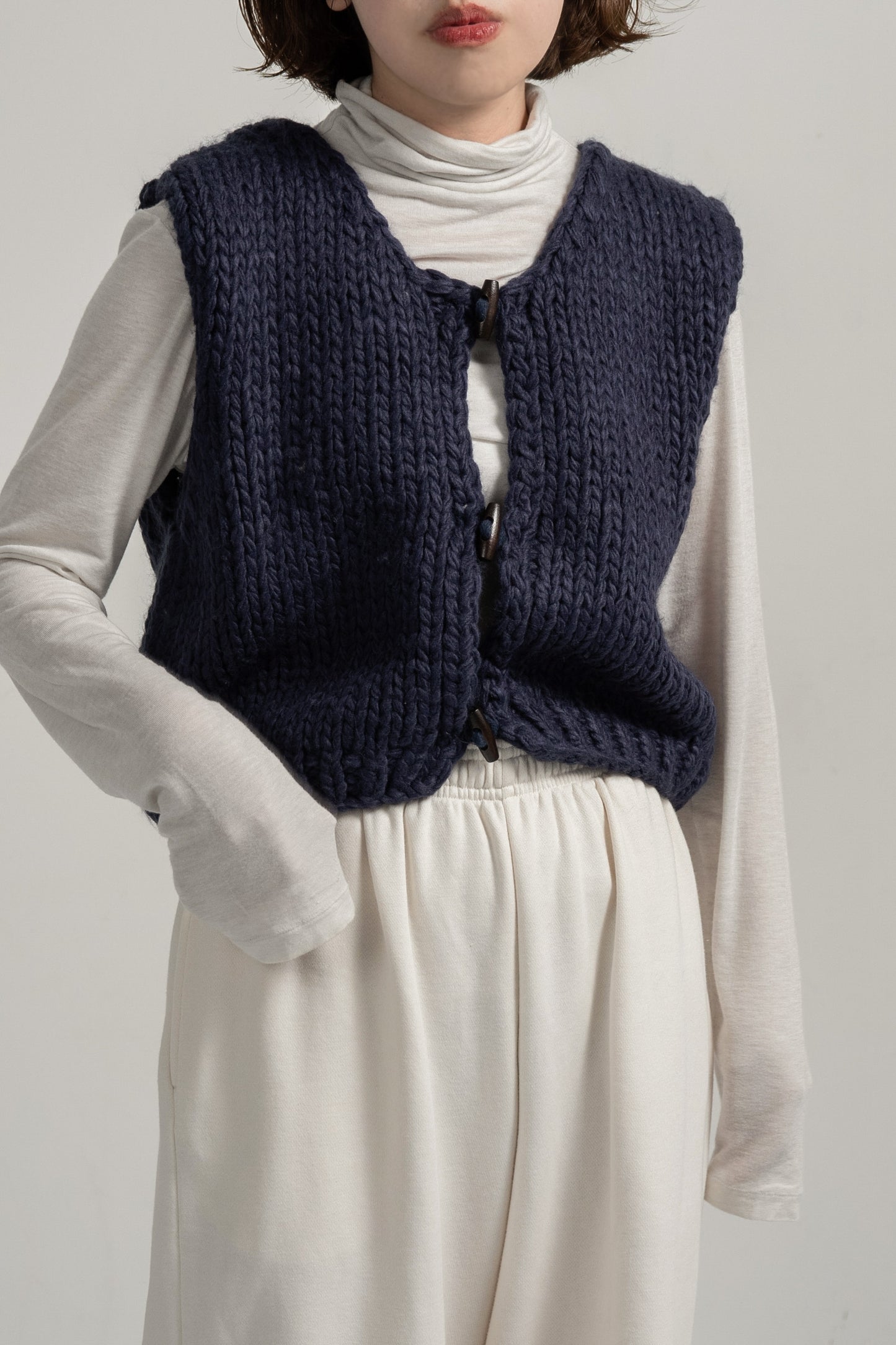 wood button chunky knit vest