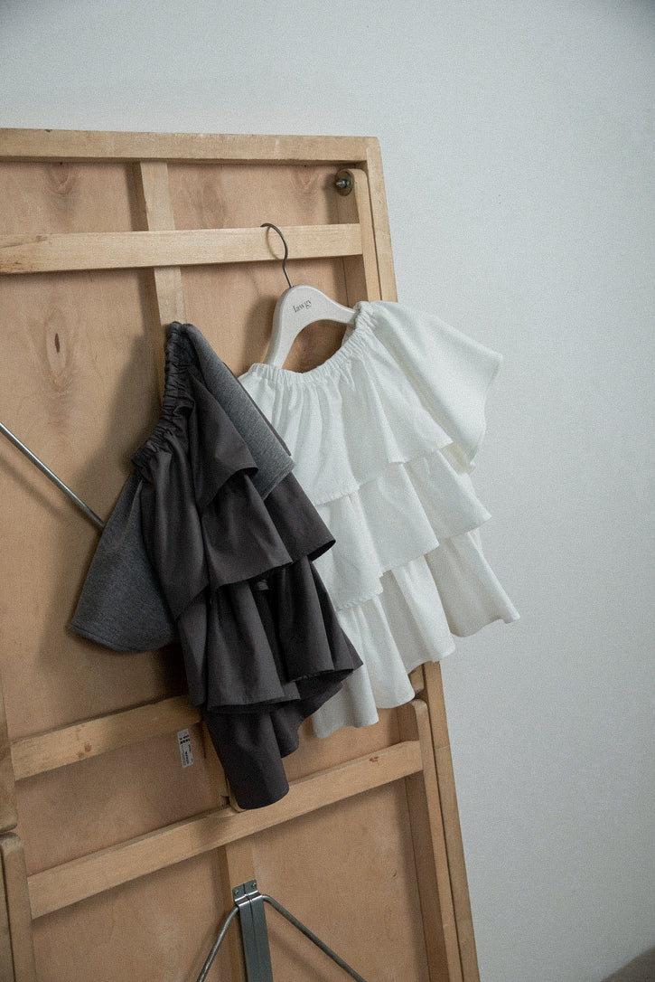 mixed material tiered ruffle tops