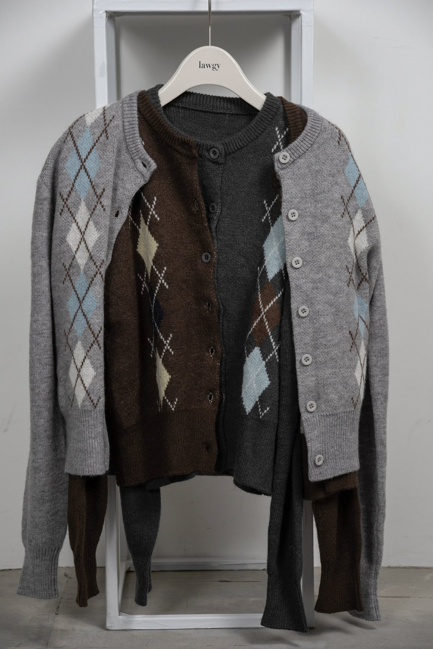argyle pattern simple cardigan