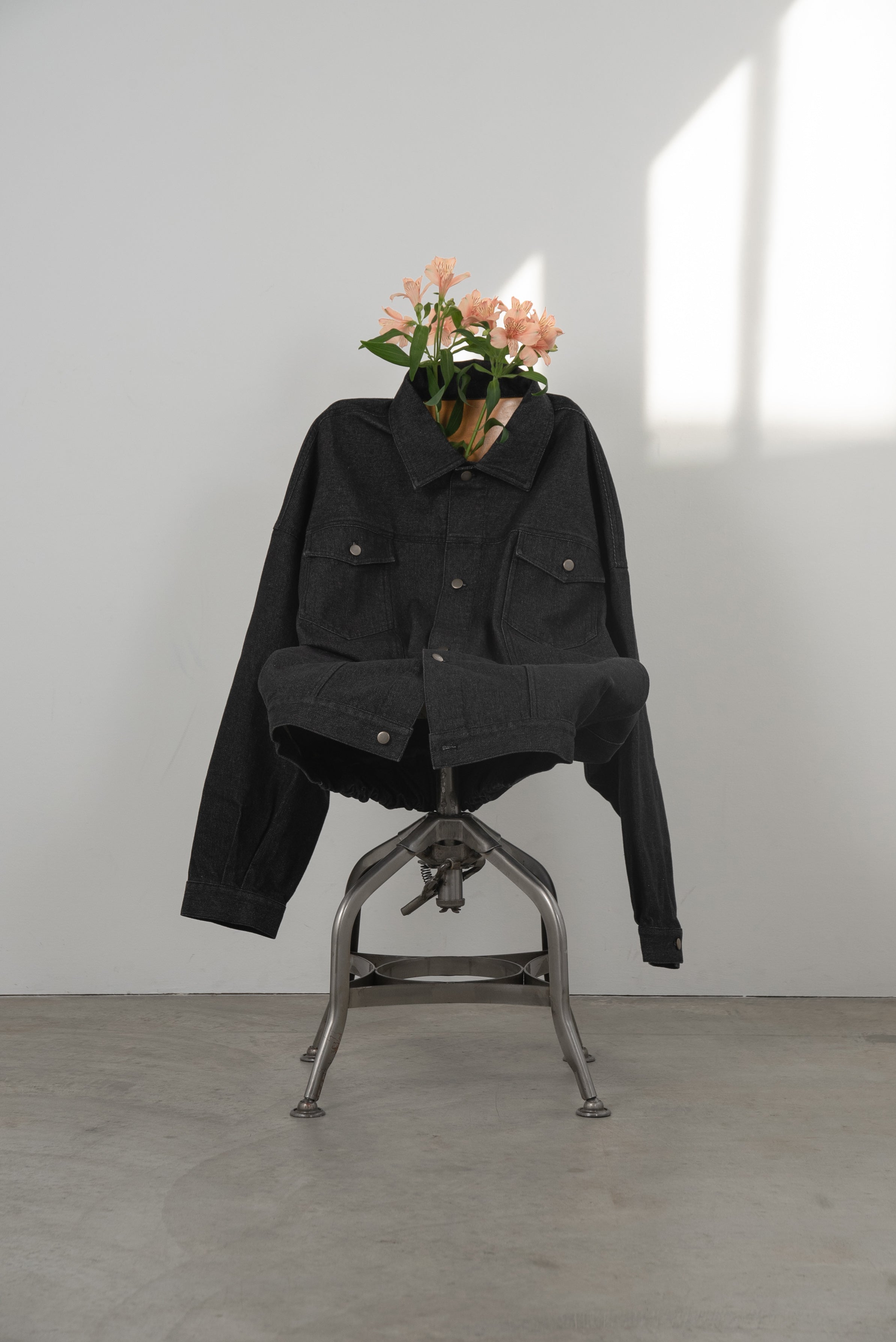 over size tuck design denim jacket – eim online（エイム オンライン）