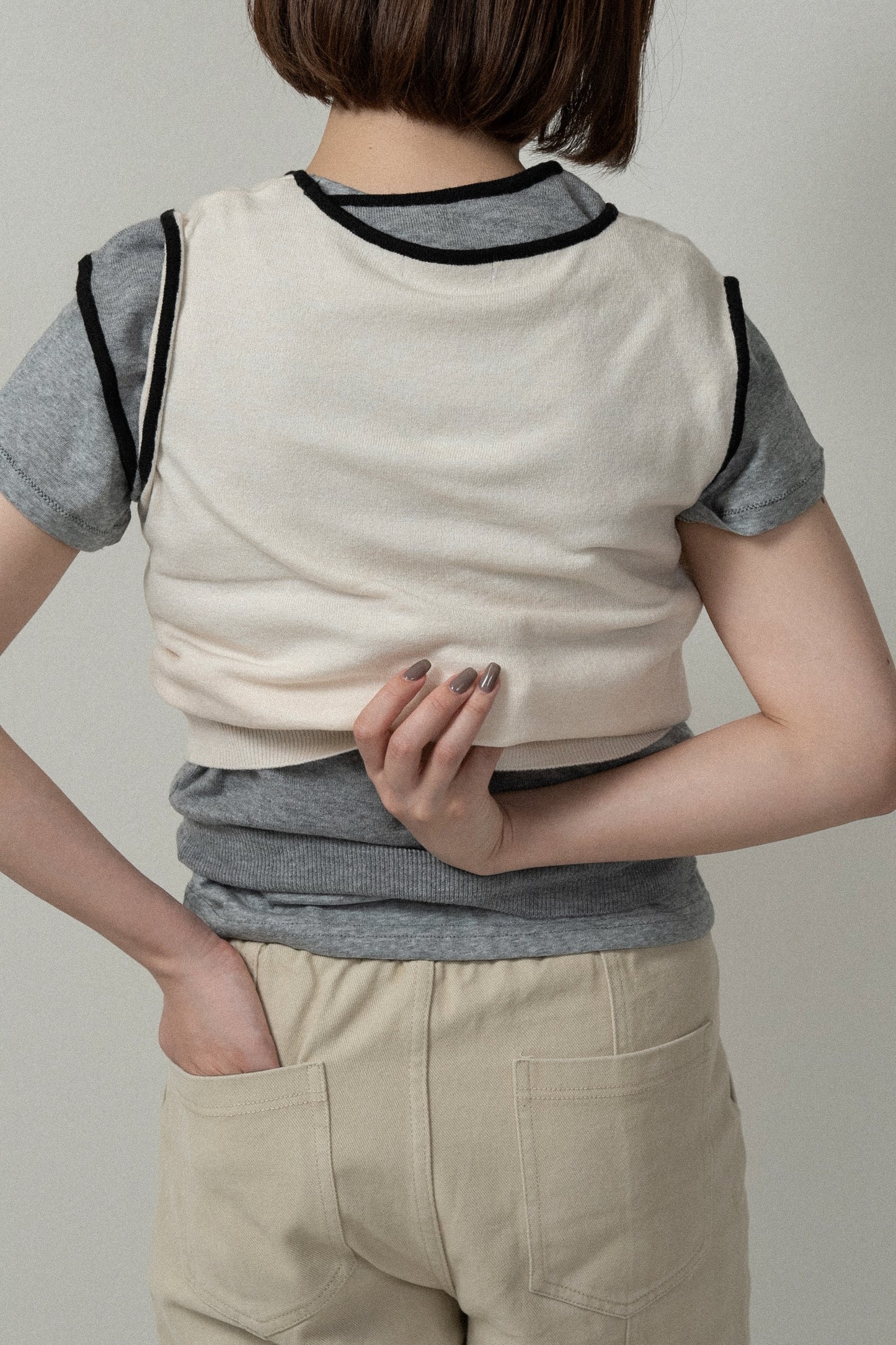 piping knit sleeveless top