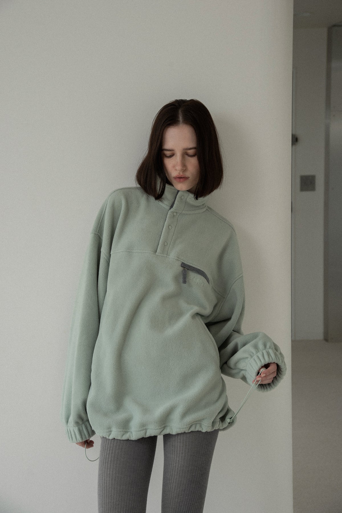 over size embroidery half button fleece