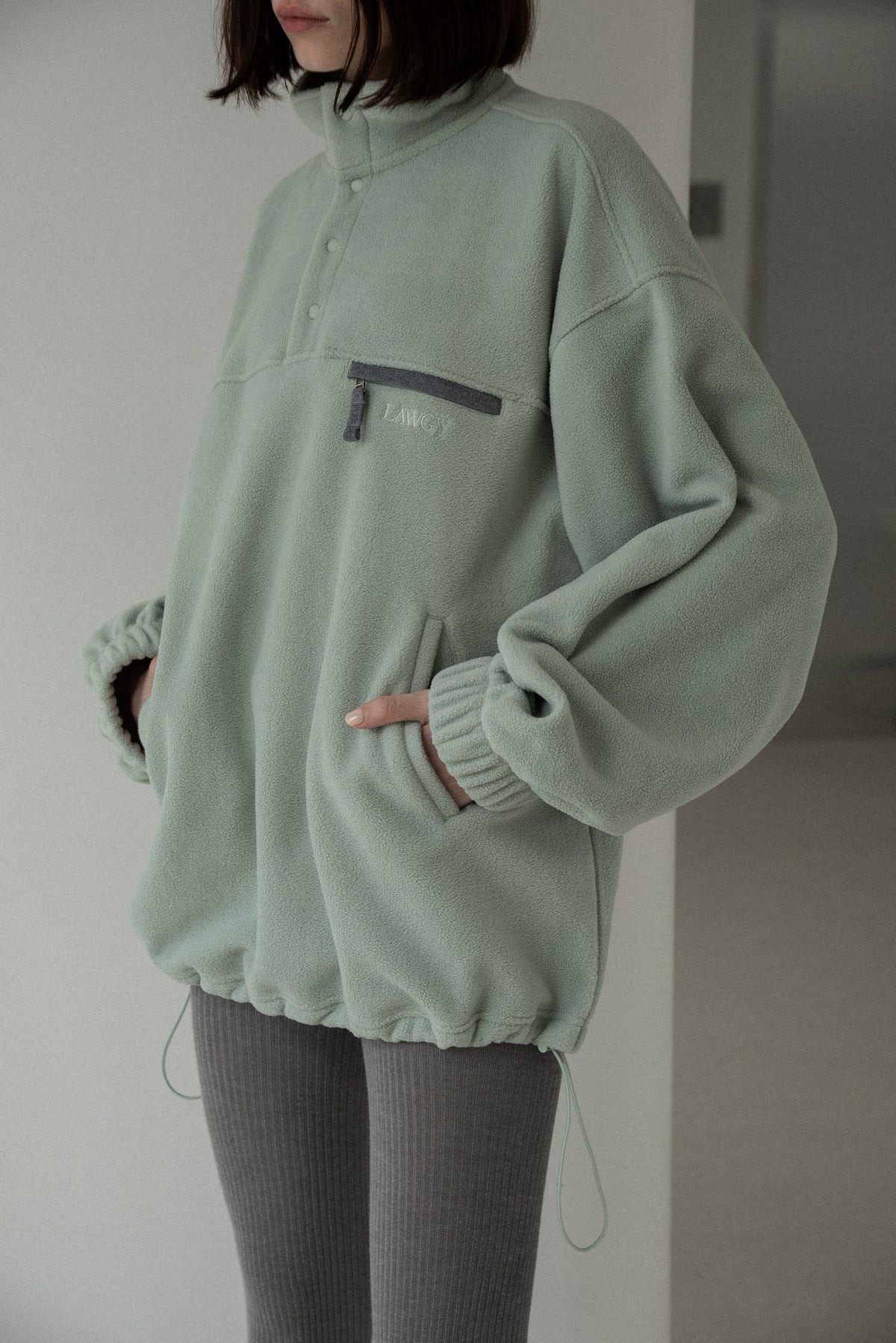 over size embroidery half button fleece
