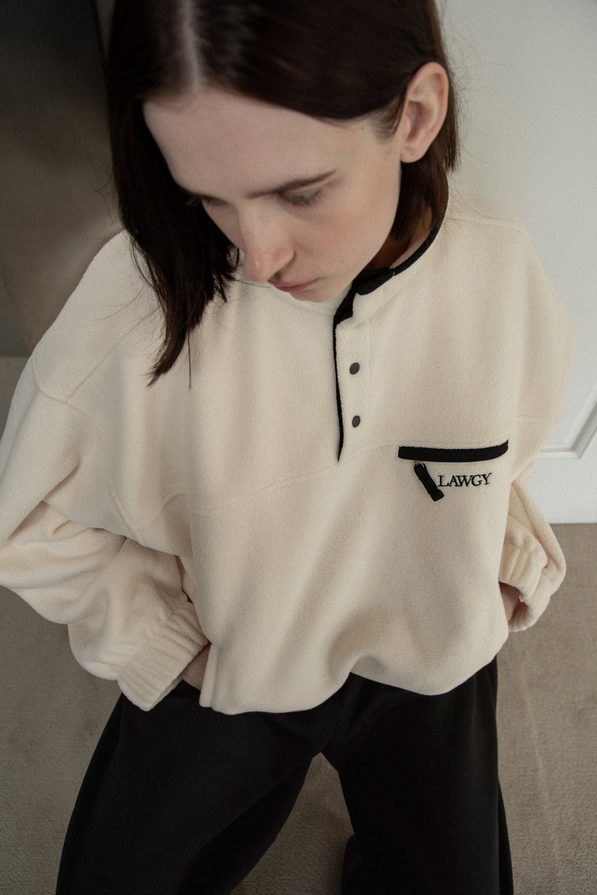over size embroidery half button fleece