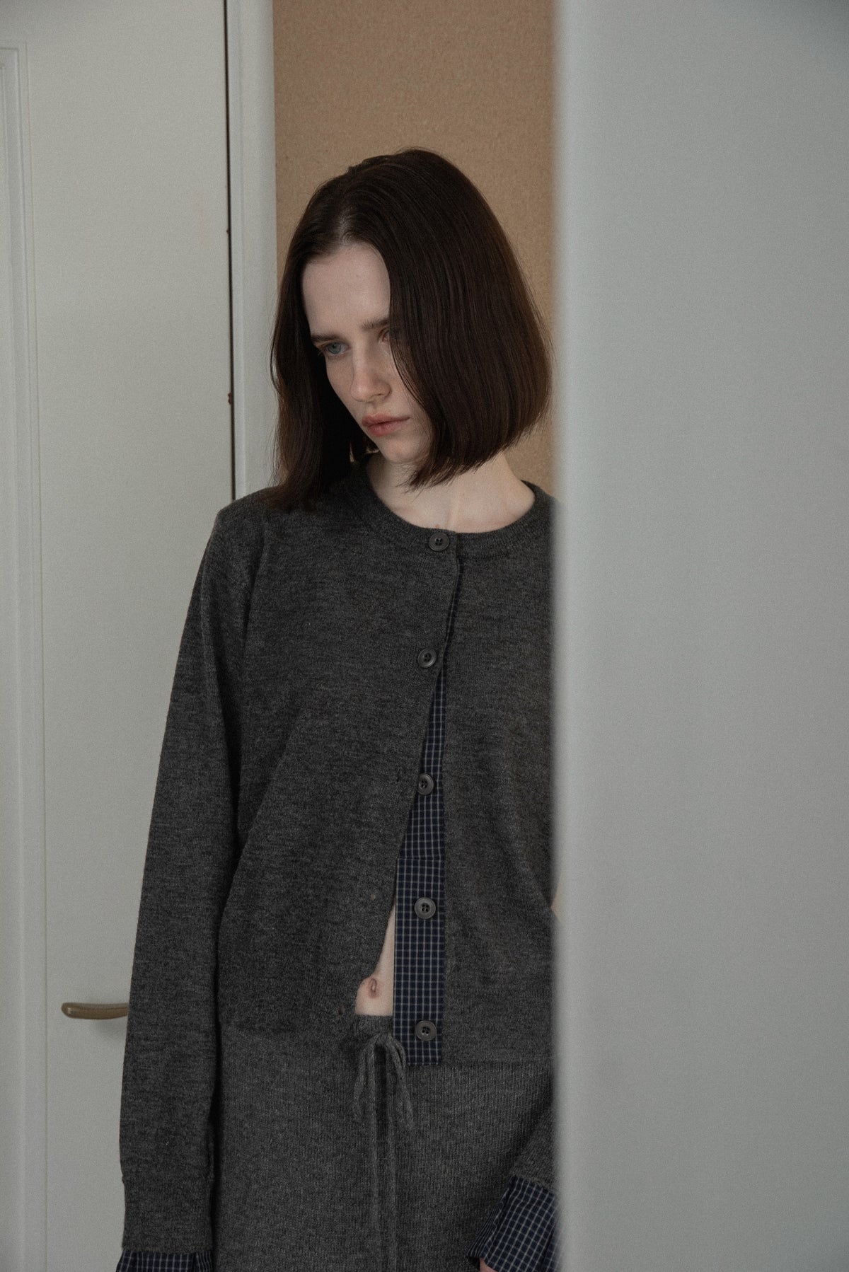 check layer knit cardigan