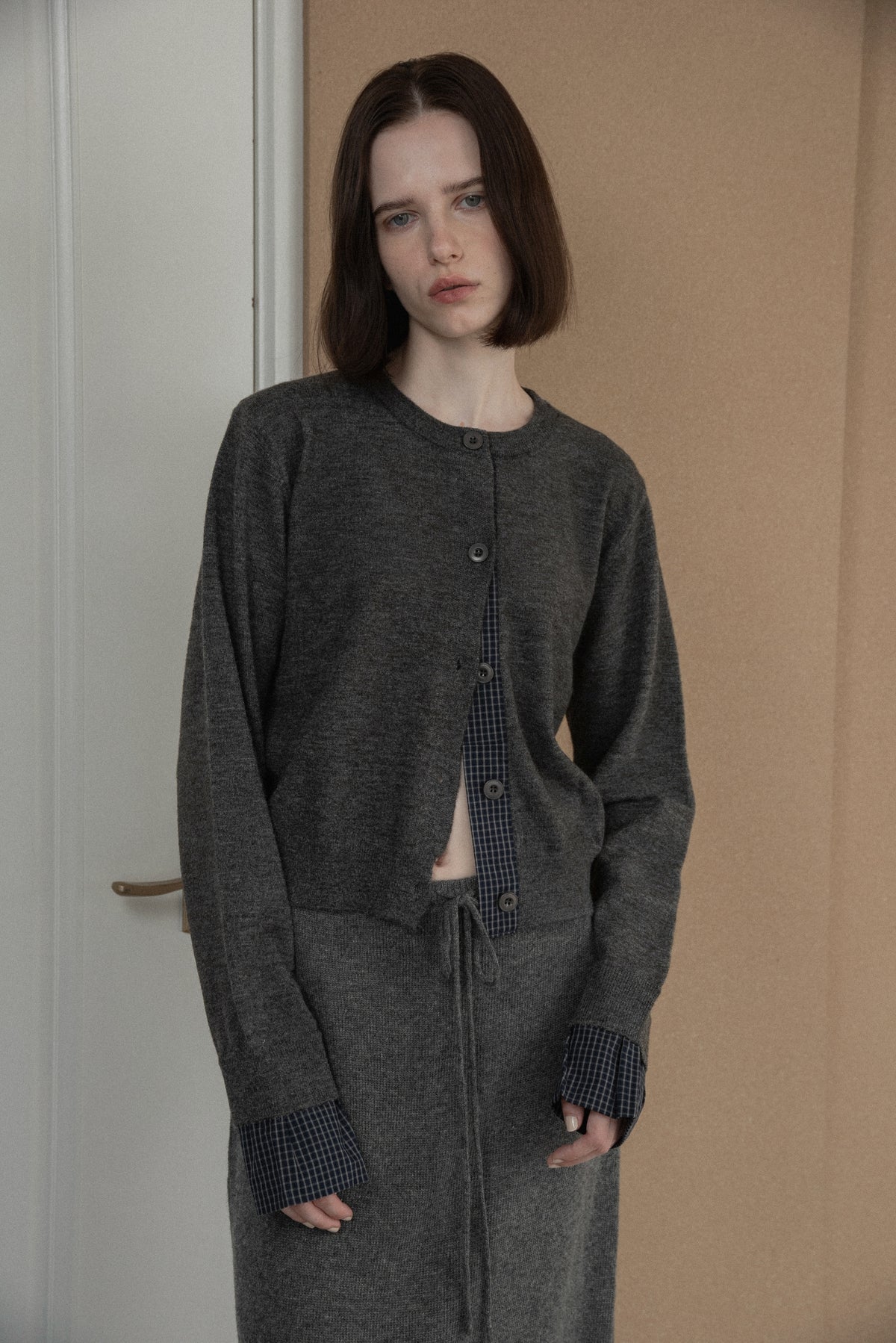 check layer knit cardigan