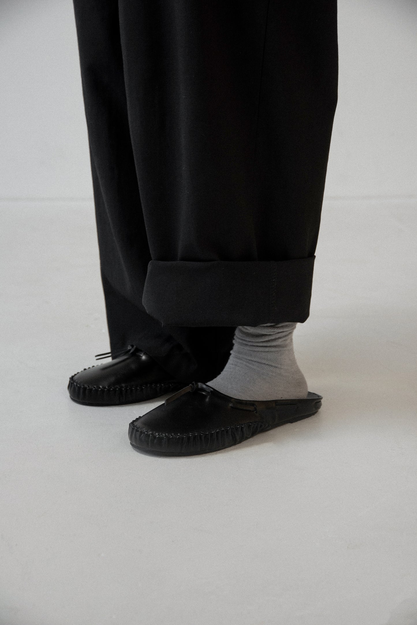 tied detail moccasin sabo