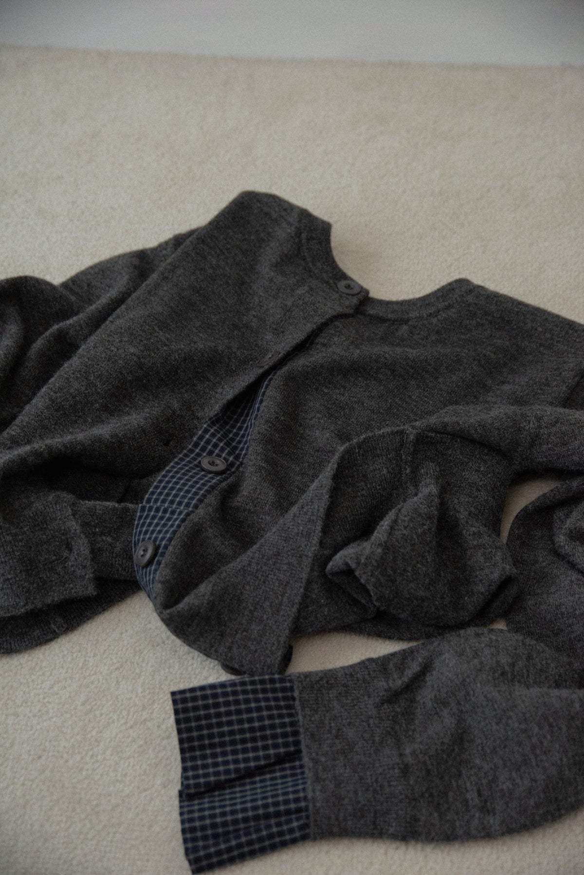 check layer knit cardigan