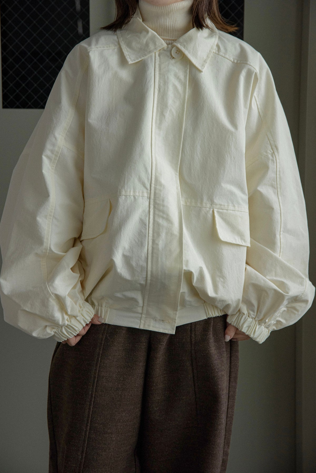 pocket detail rounded blouson jacket
