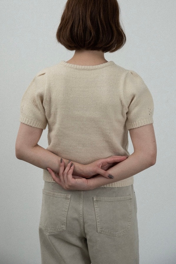 shoulder tuck round neck knit t