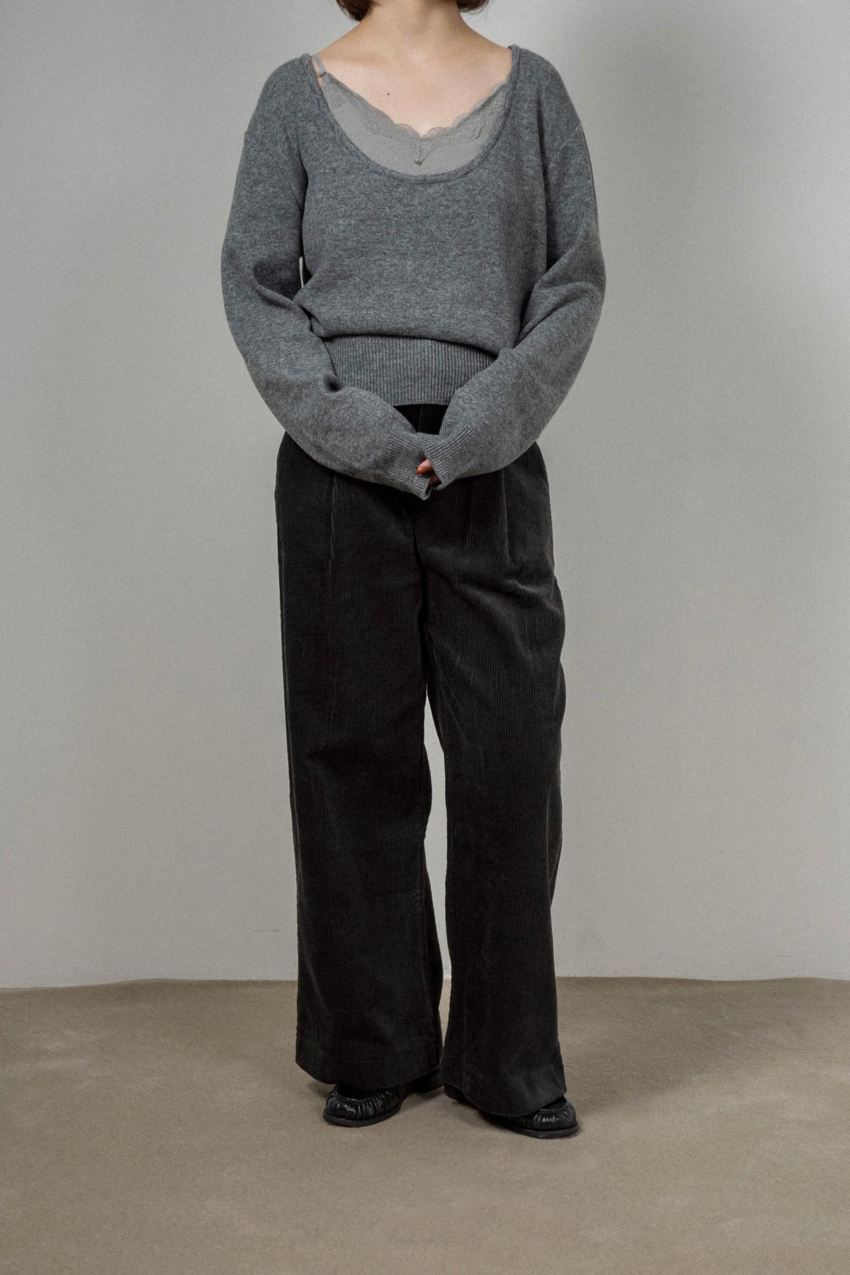 open uneckline simple knit tops