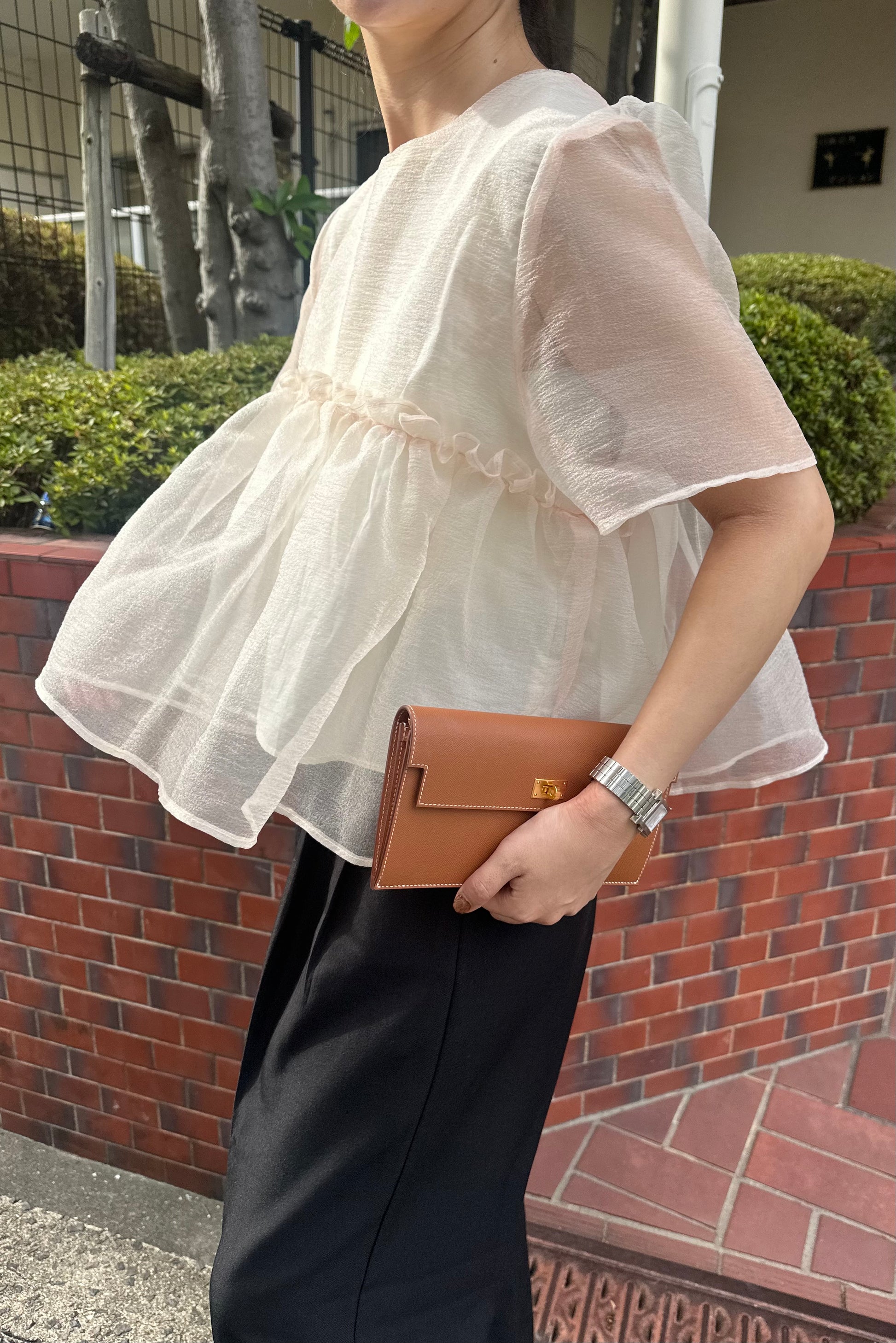 volume tulle blouse – eim online（エイム オンライン）