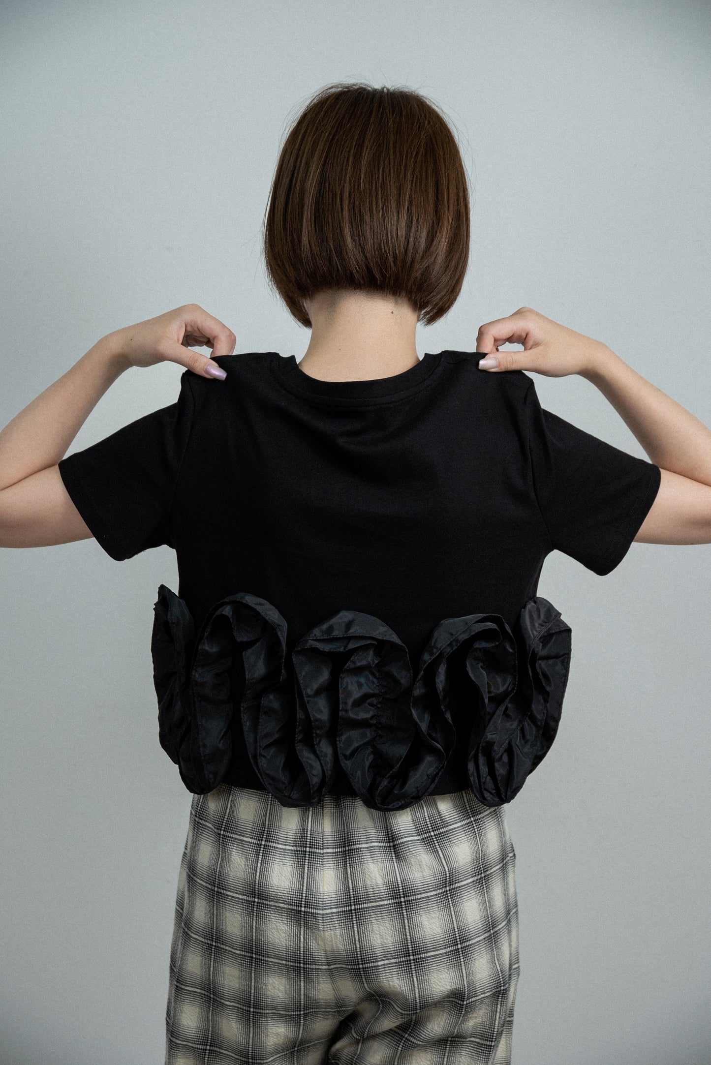 wavy frill round neck t