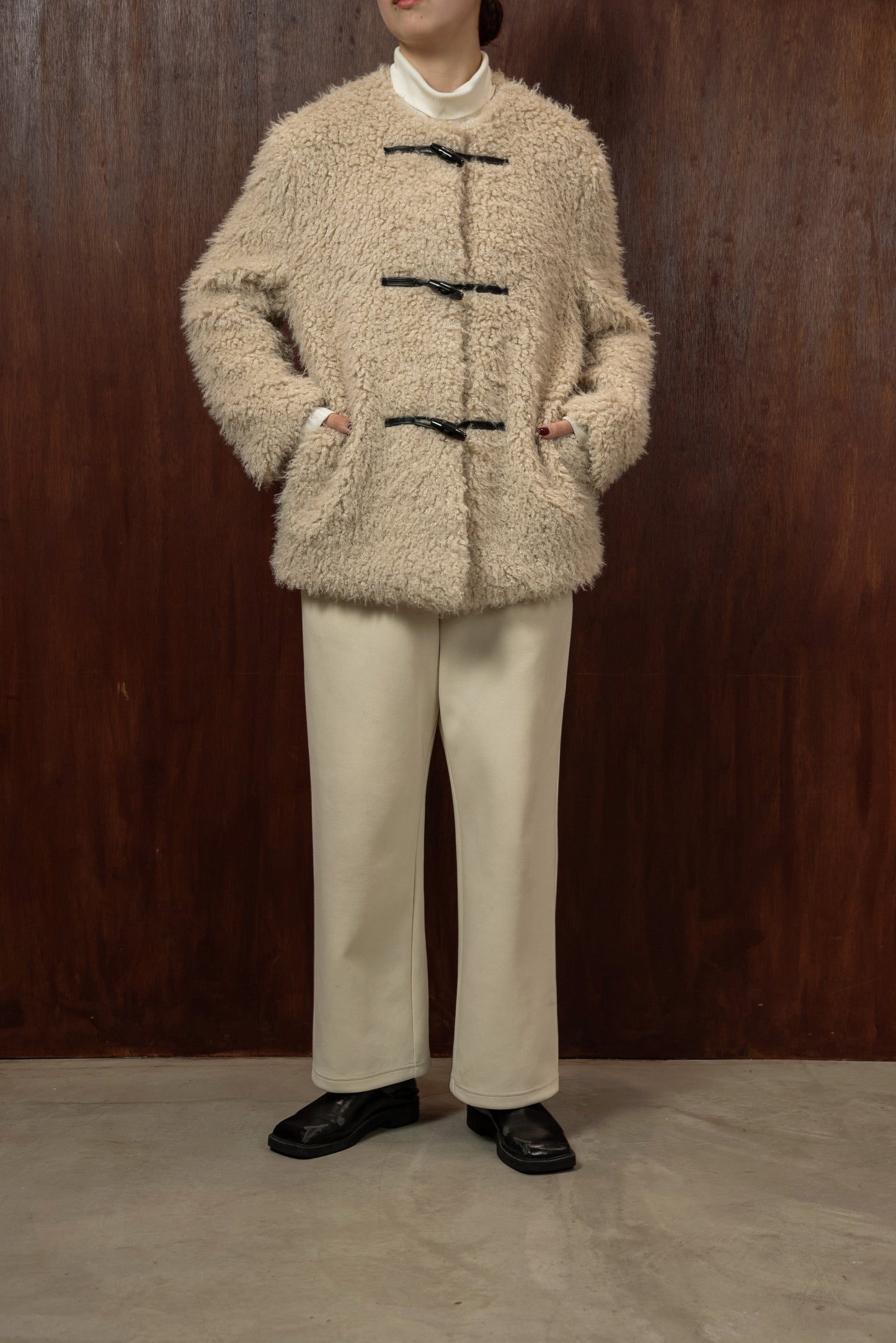 toggle button boa nocollar coat