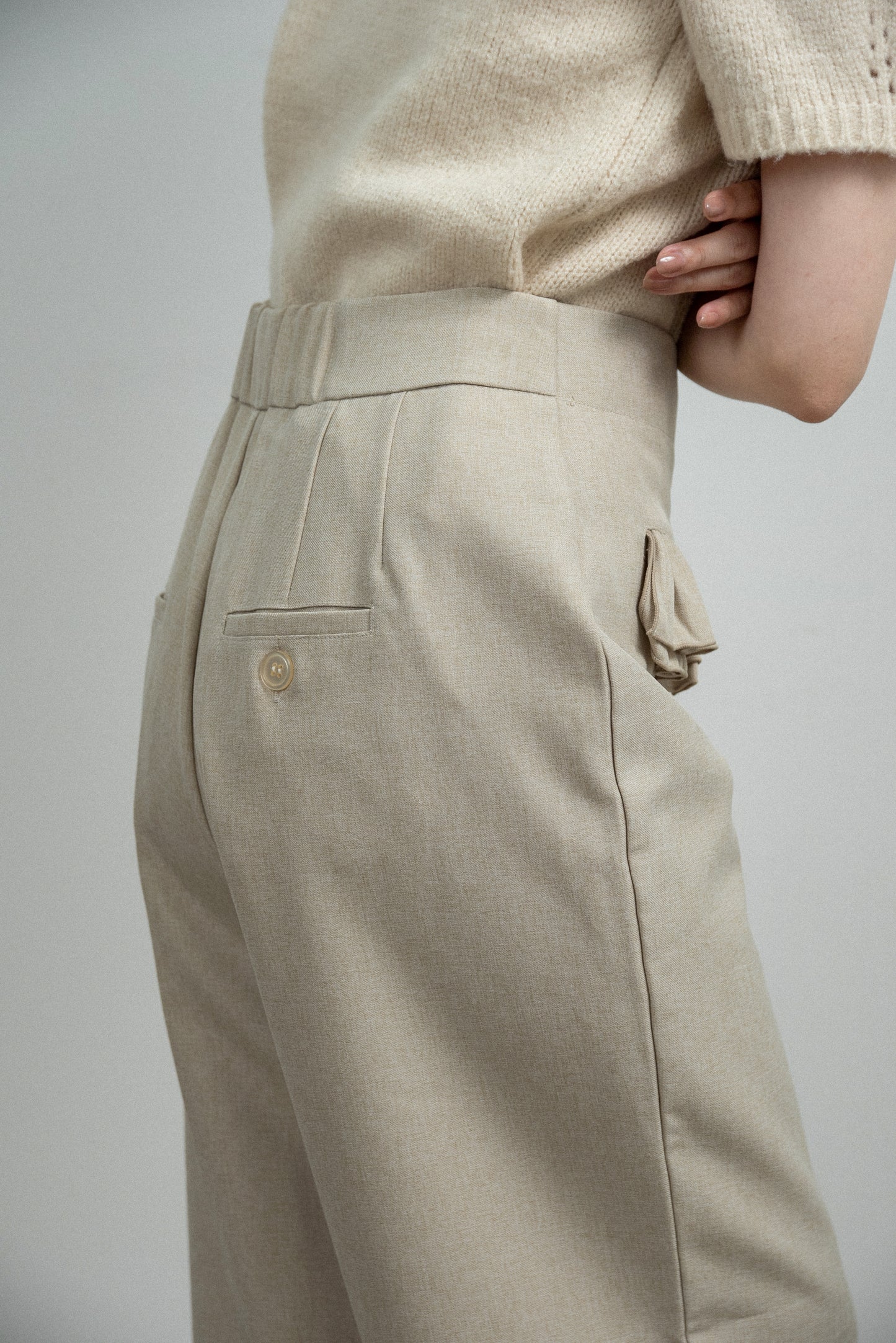 flap frill straight silhouette pants