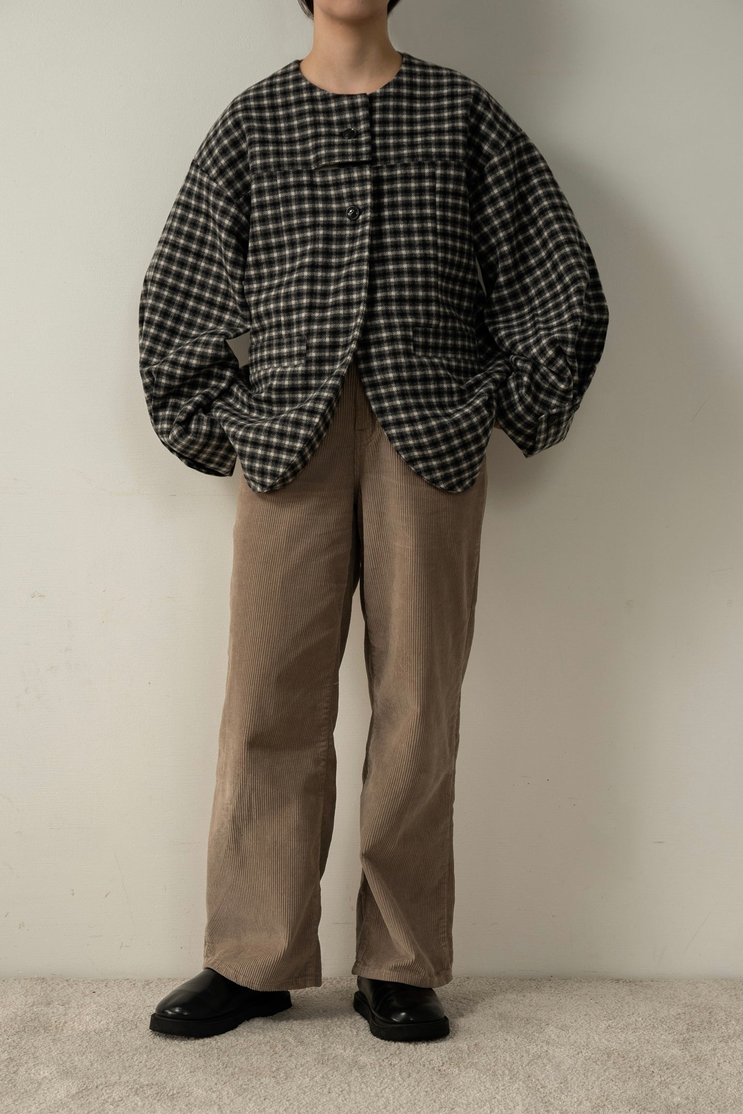 fold sleeve hem round check coat