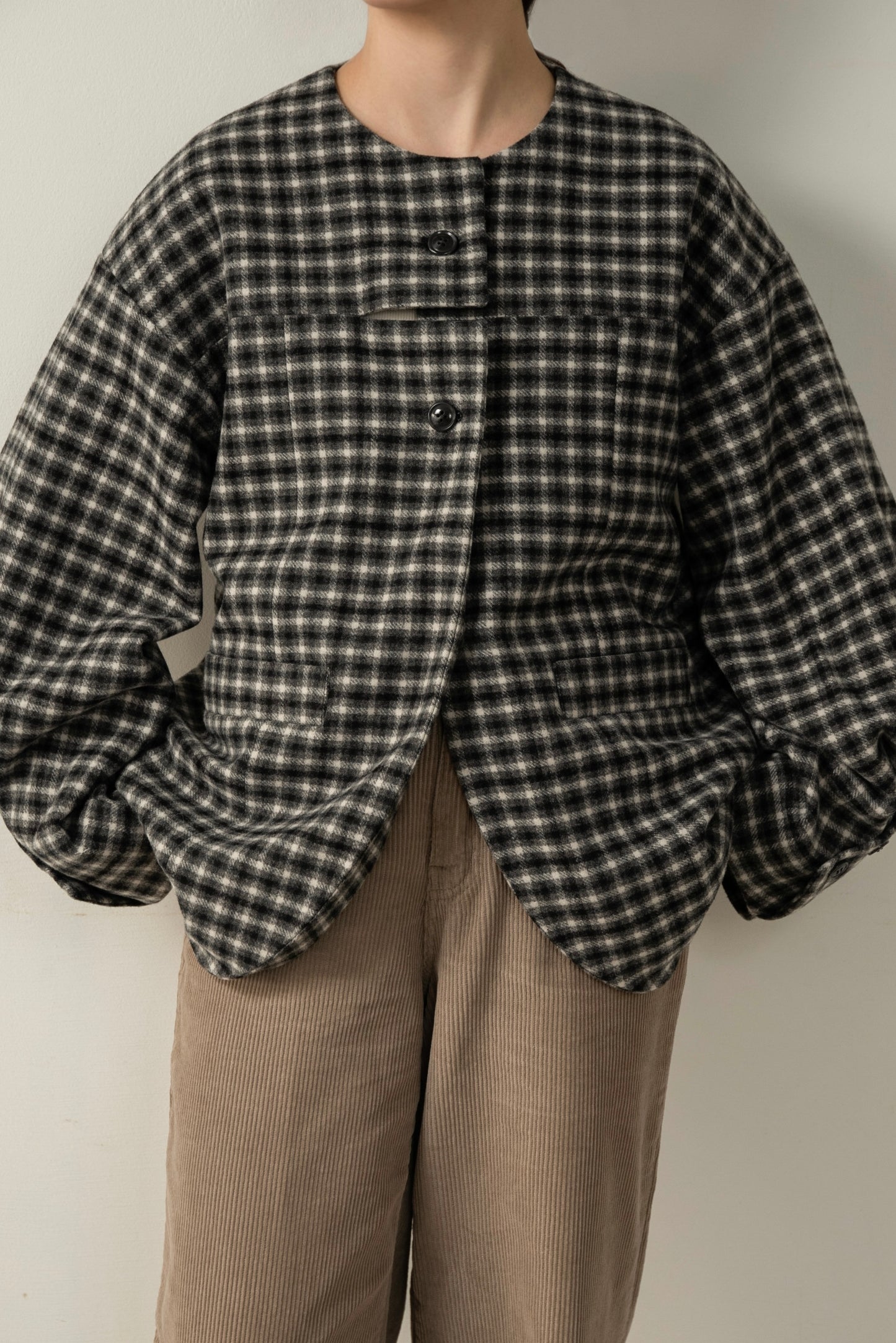 fold sleeve hem round check coat