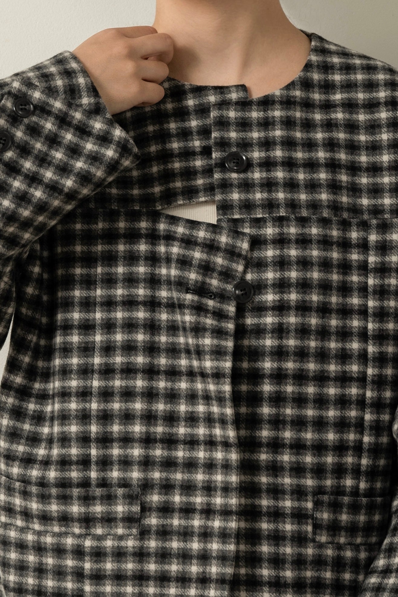 fold sleeve hem round check coat