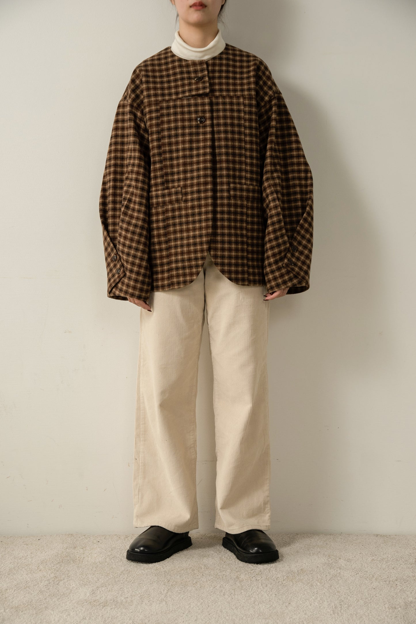 fold sleeve hem round check coat